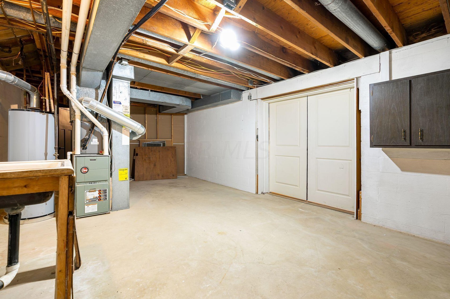 629 Old Coach Rd, Westerville OH  43081-1354 exterior