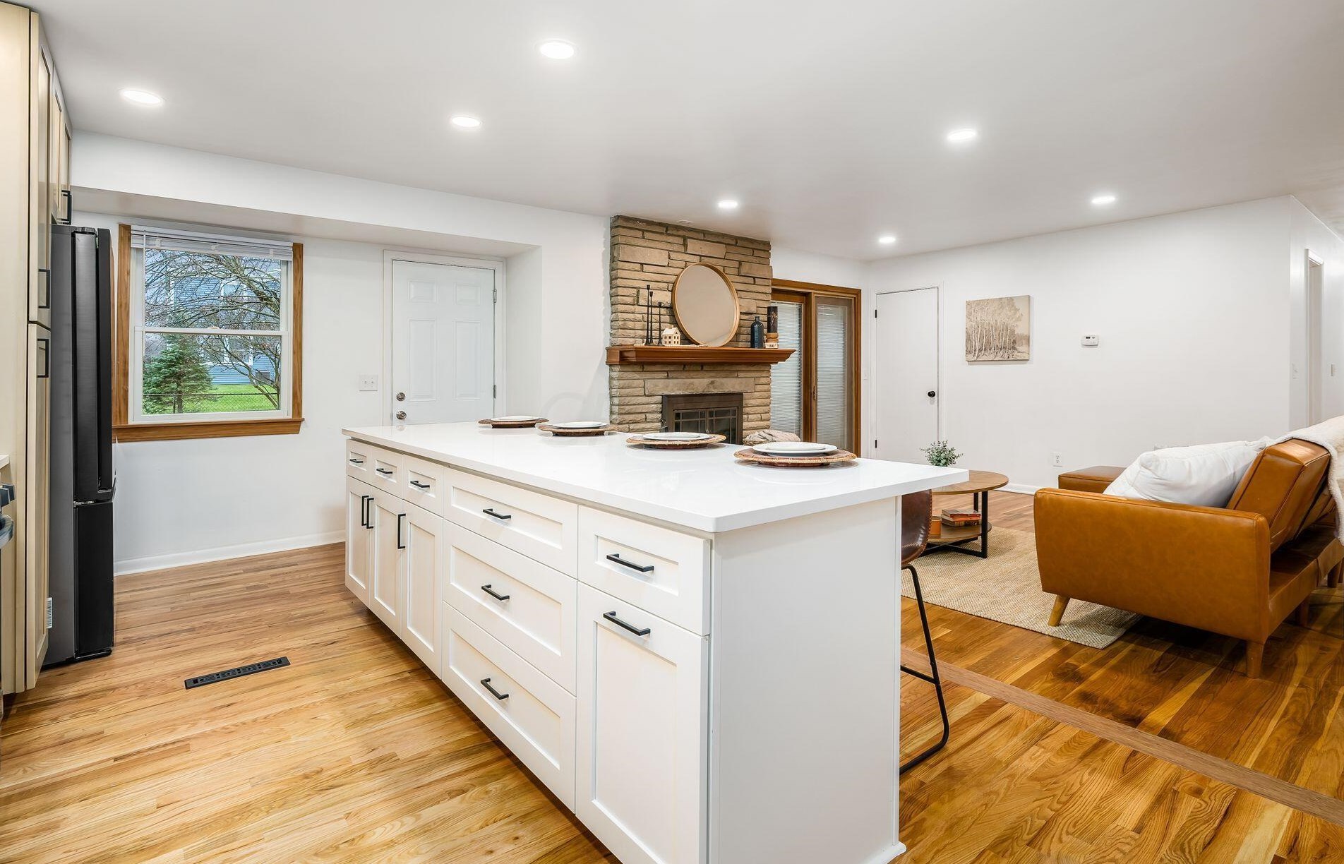 629 Old Coach Rd, Westerville OH  43081-1354 exterior