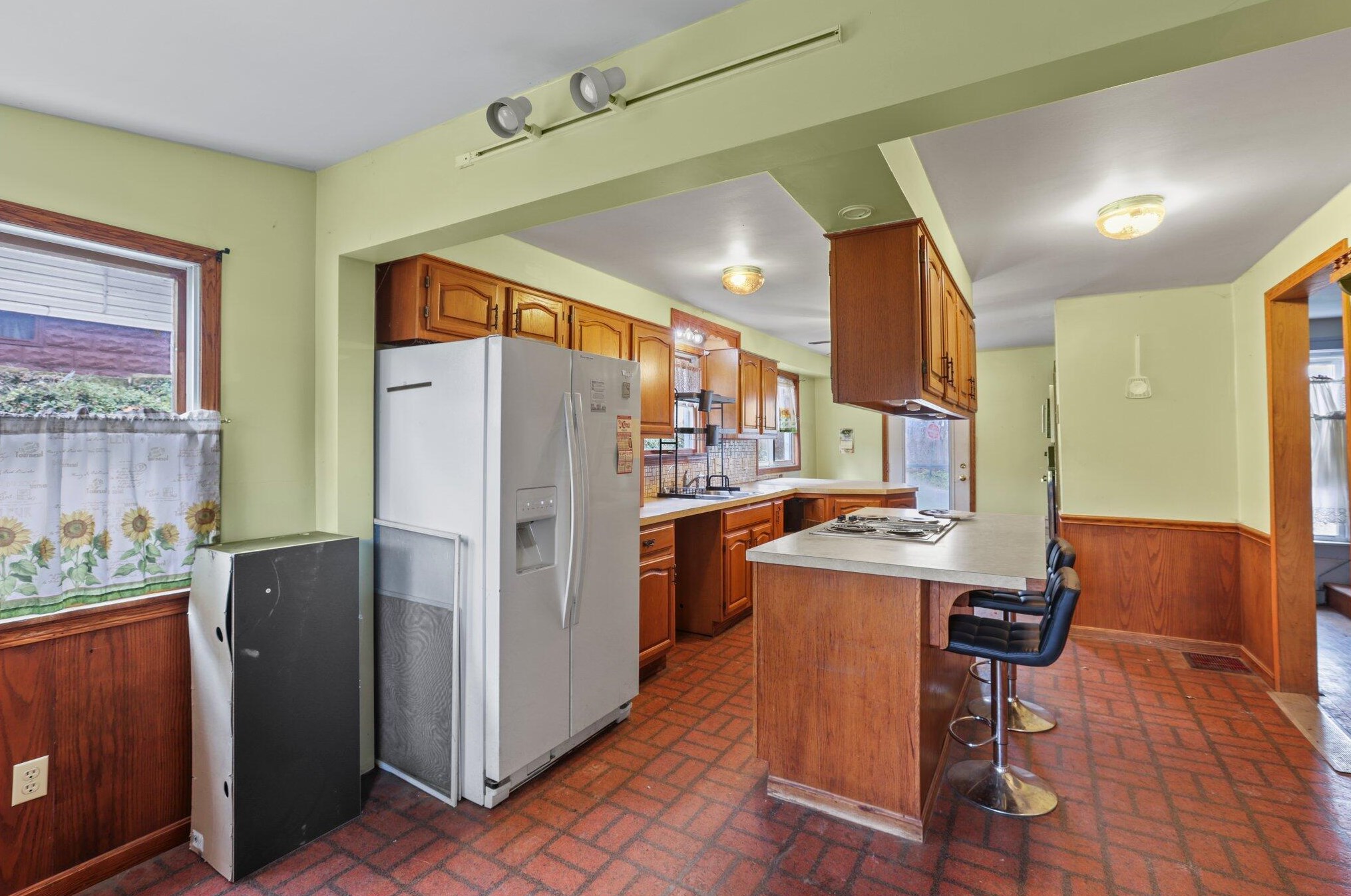 713 Grace Ave, Coshocton OH  43812-1017 exterior