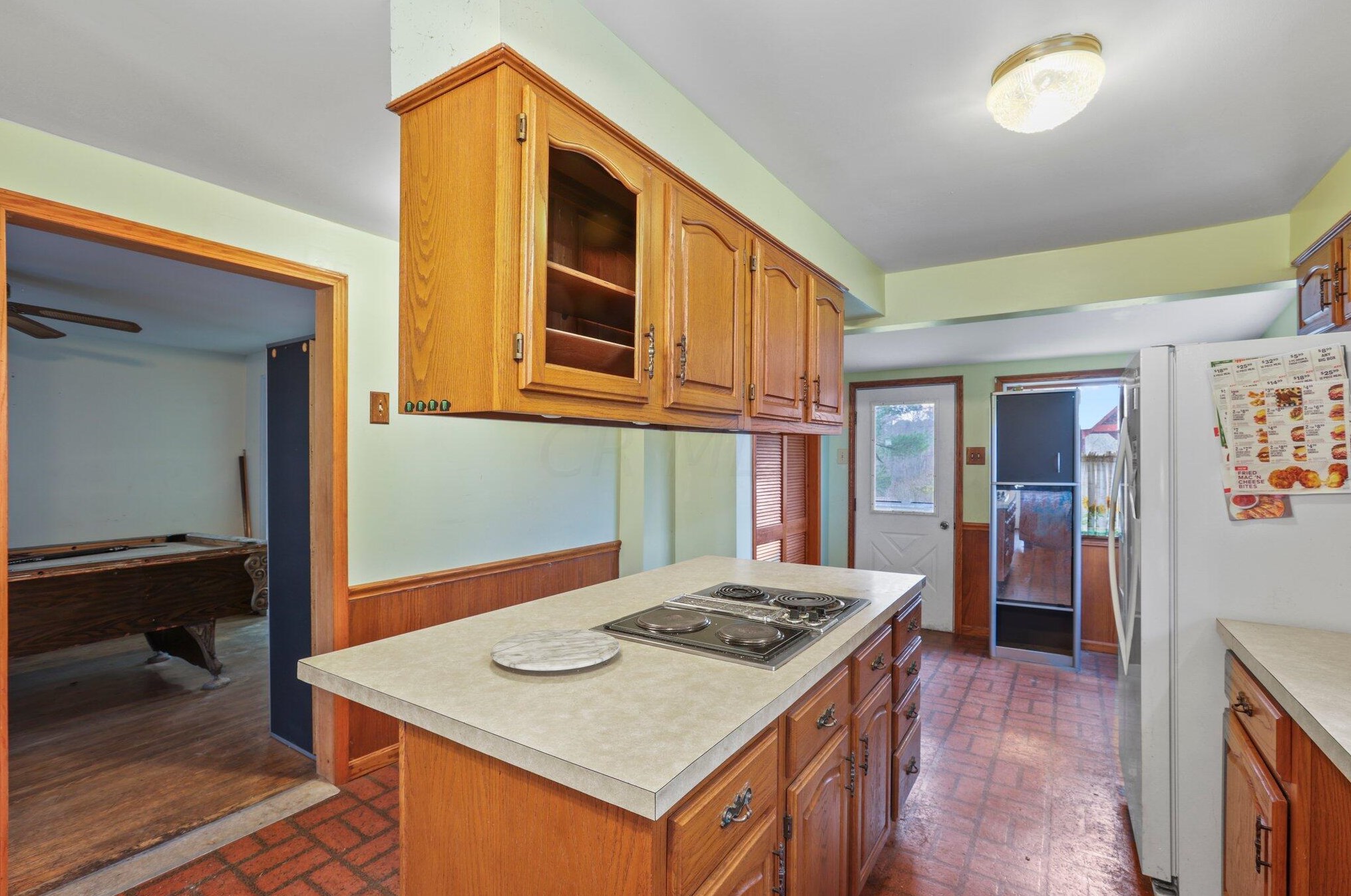 713 Grace Ave, Coshocton OH  43812-1017 exterior