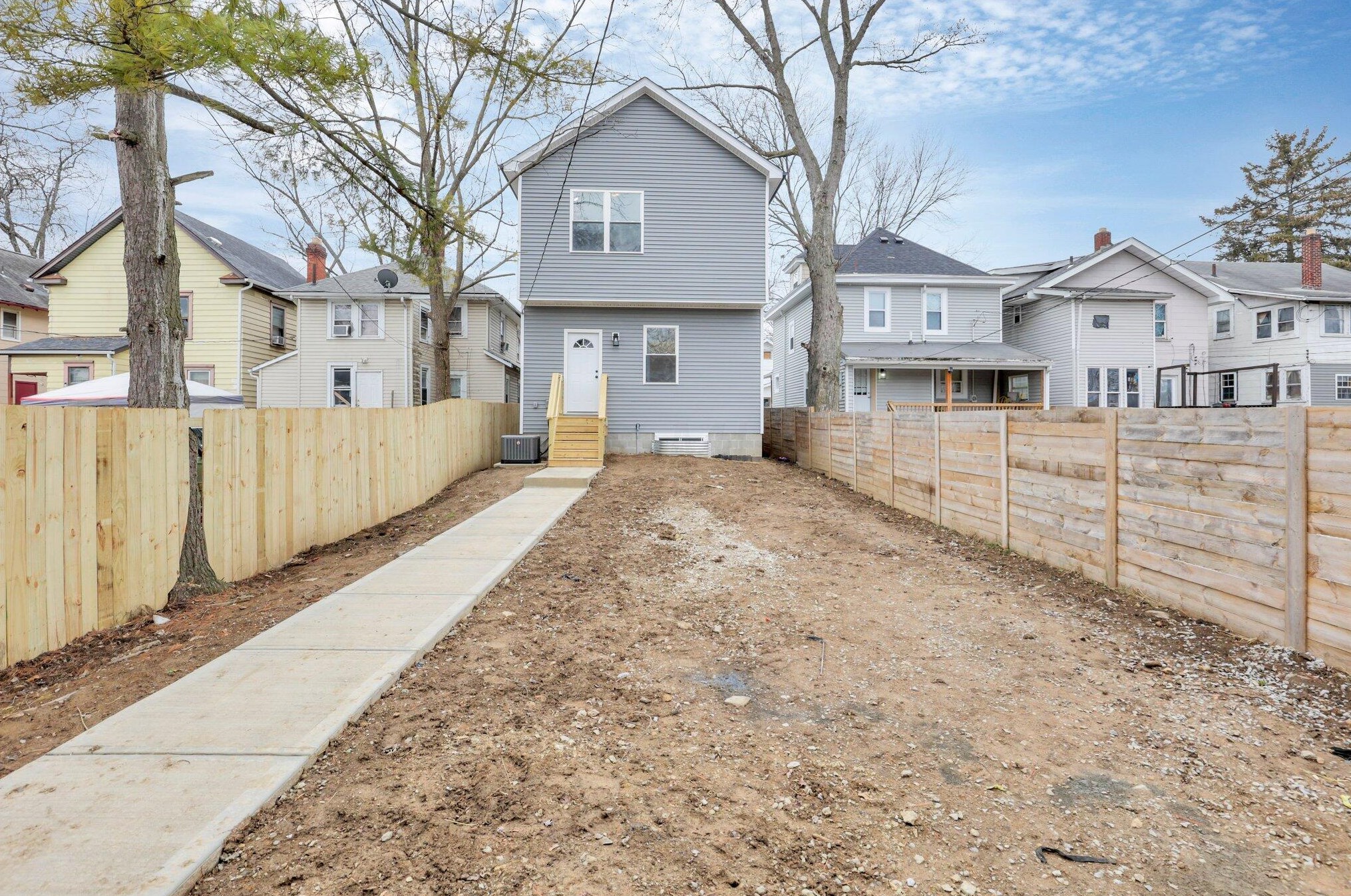 126 Burgess Ave, Columbus OH  43204-3303 exterior
