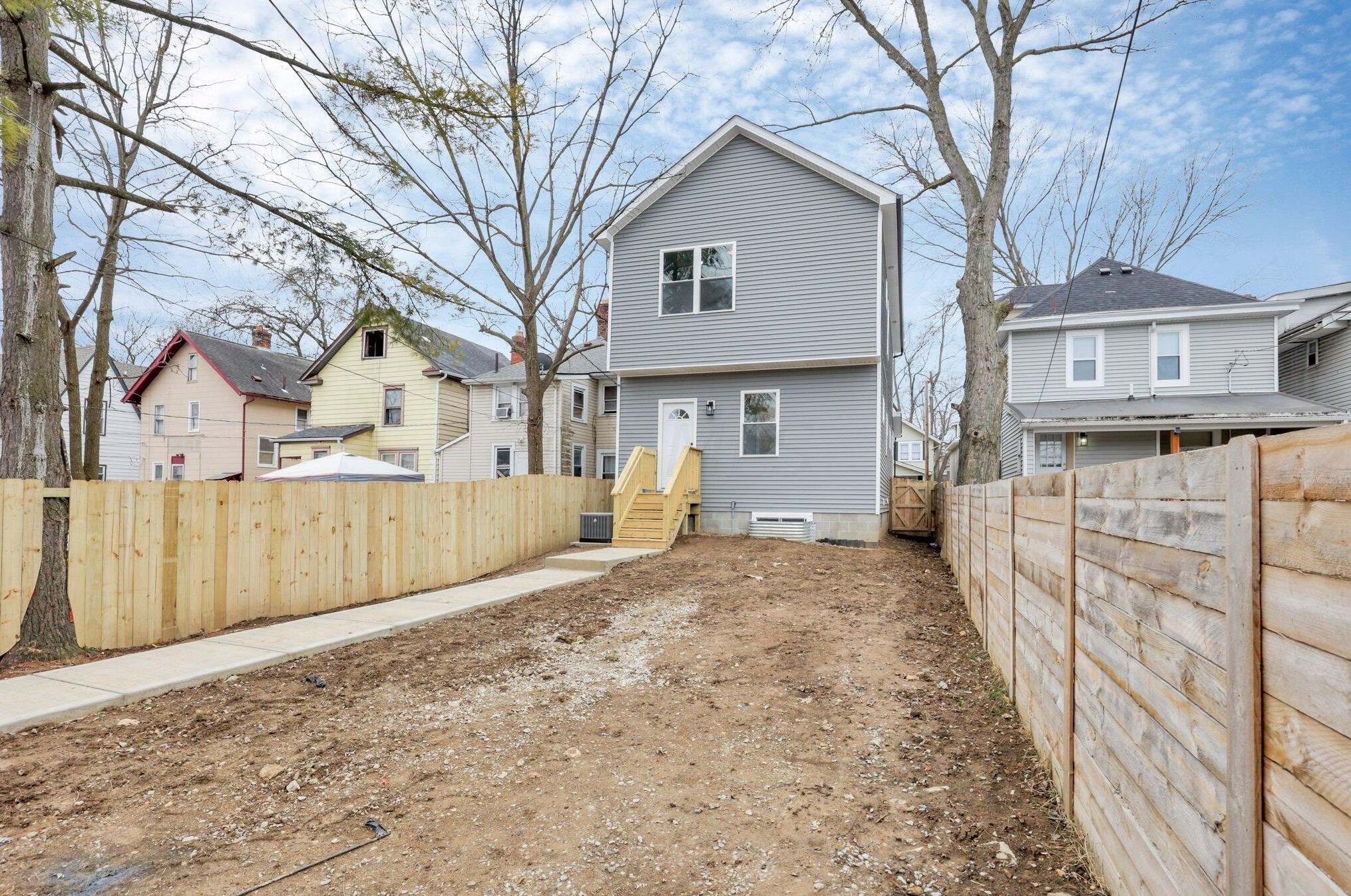126 Burgess Ave, Columbus OH  43204-3303 exterior