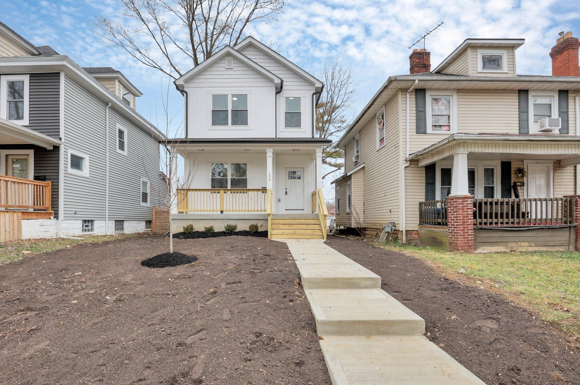 126 Burgess Ave, Columbus OH  43204-3303 exterior