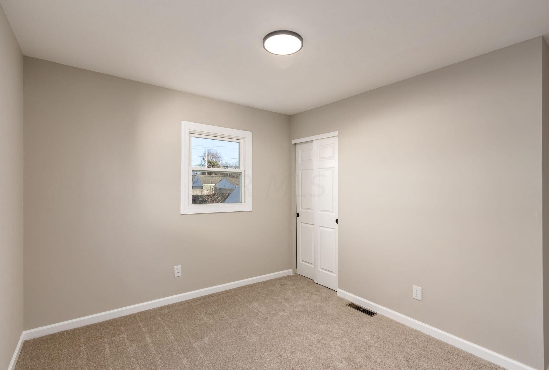 1364 Huy Rd, Columbus OH 43224-3558 exterior