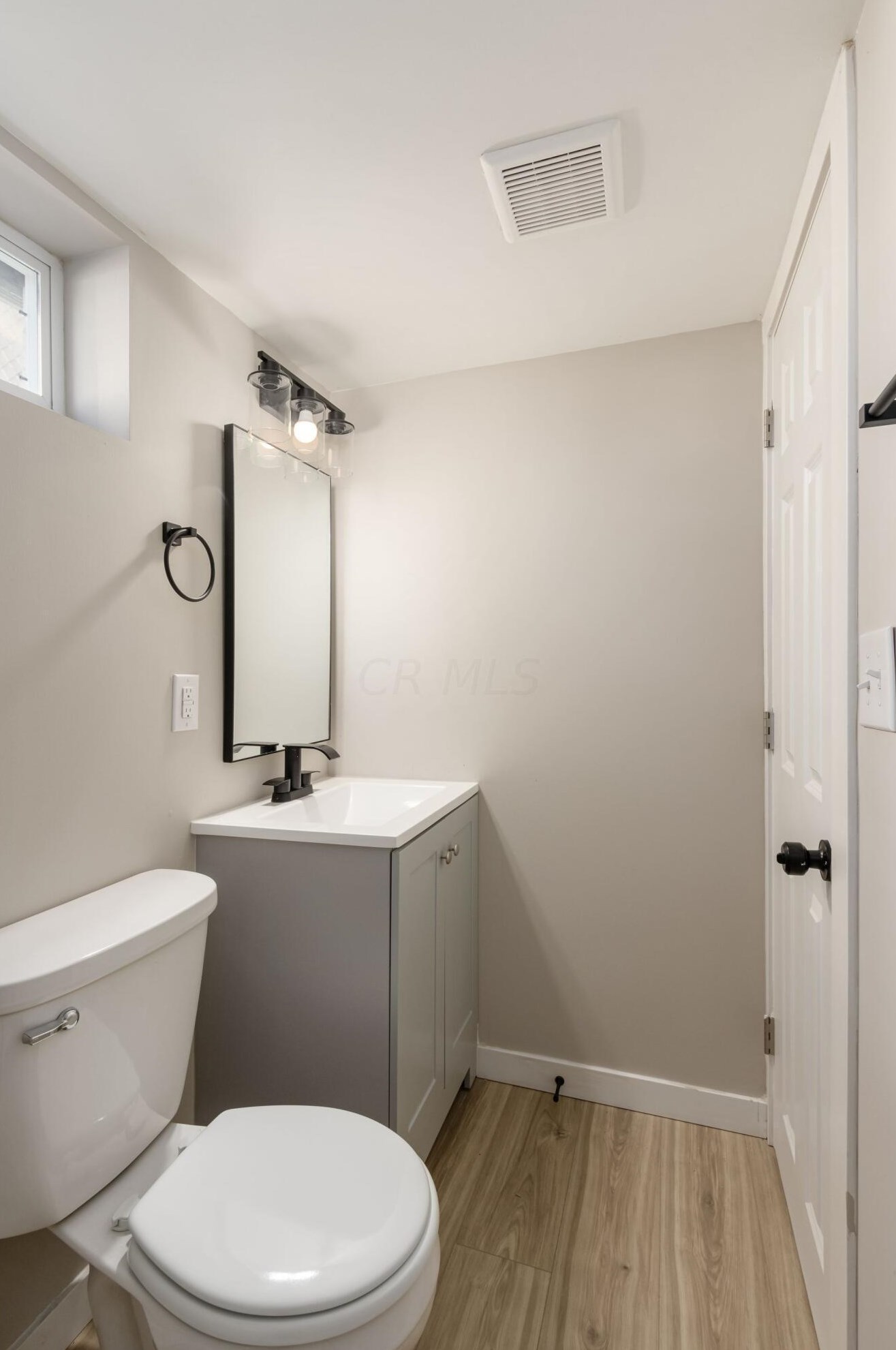 1364 Huy Rd, Columbus OH 43224-3558 exterior