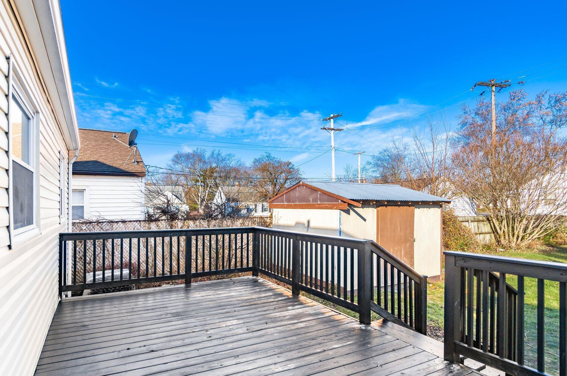 1364 Huy Rd, Columbus OH 43224-3558 exterior