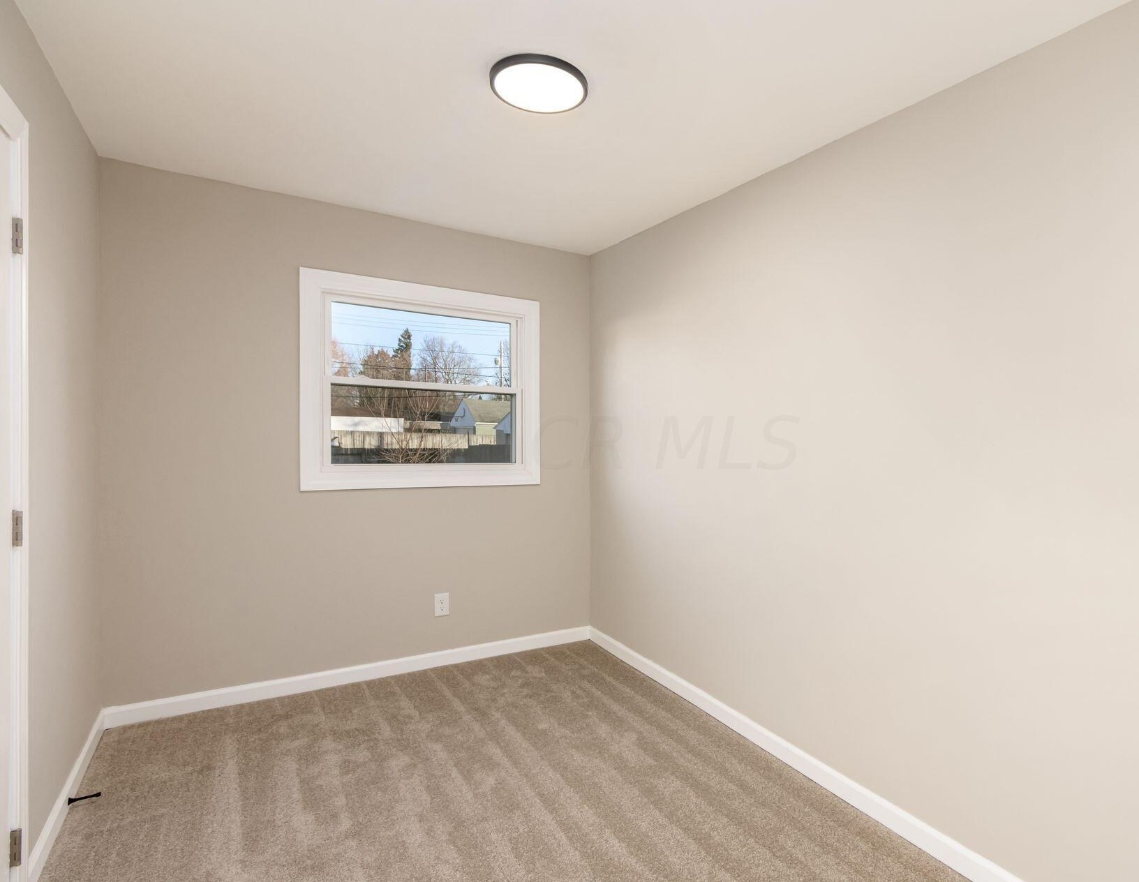 1364 Huy Rd, Columbus OH 43224-3558 exterior