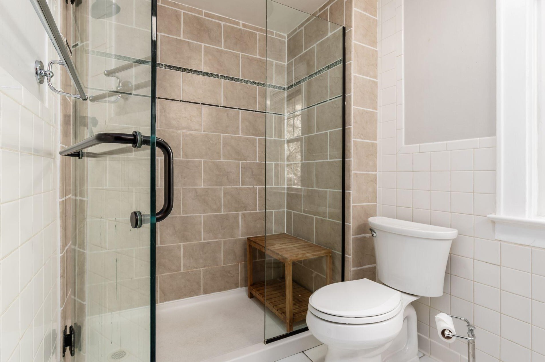 845 Cassingham Rd, Columbus OH  43209-2436 exterior