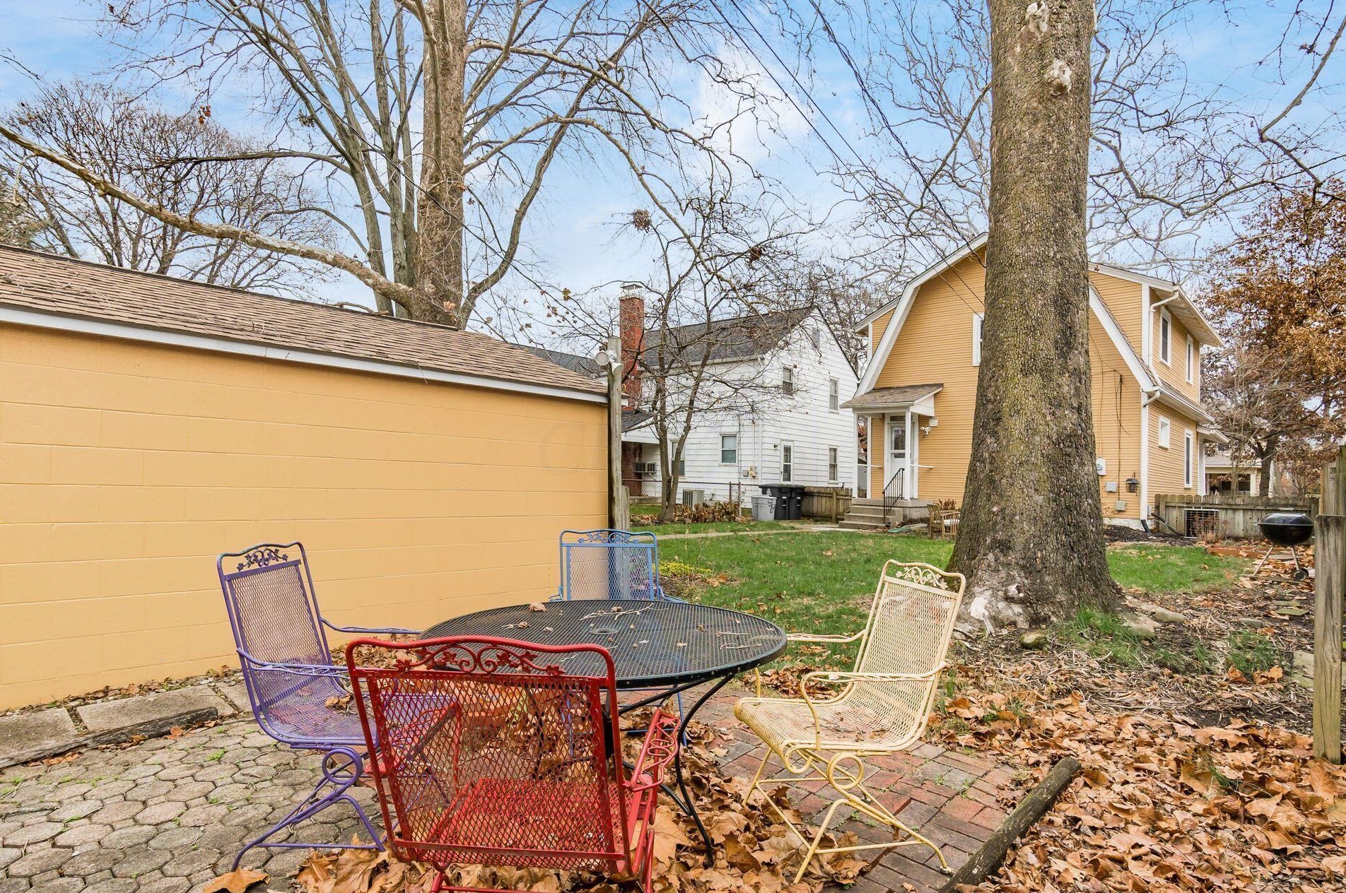 845 Cassingham Rd, Columbus OH  43209-2436 exterior