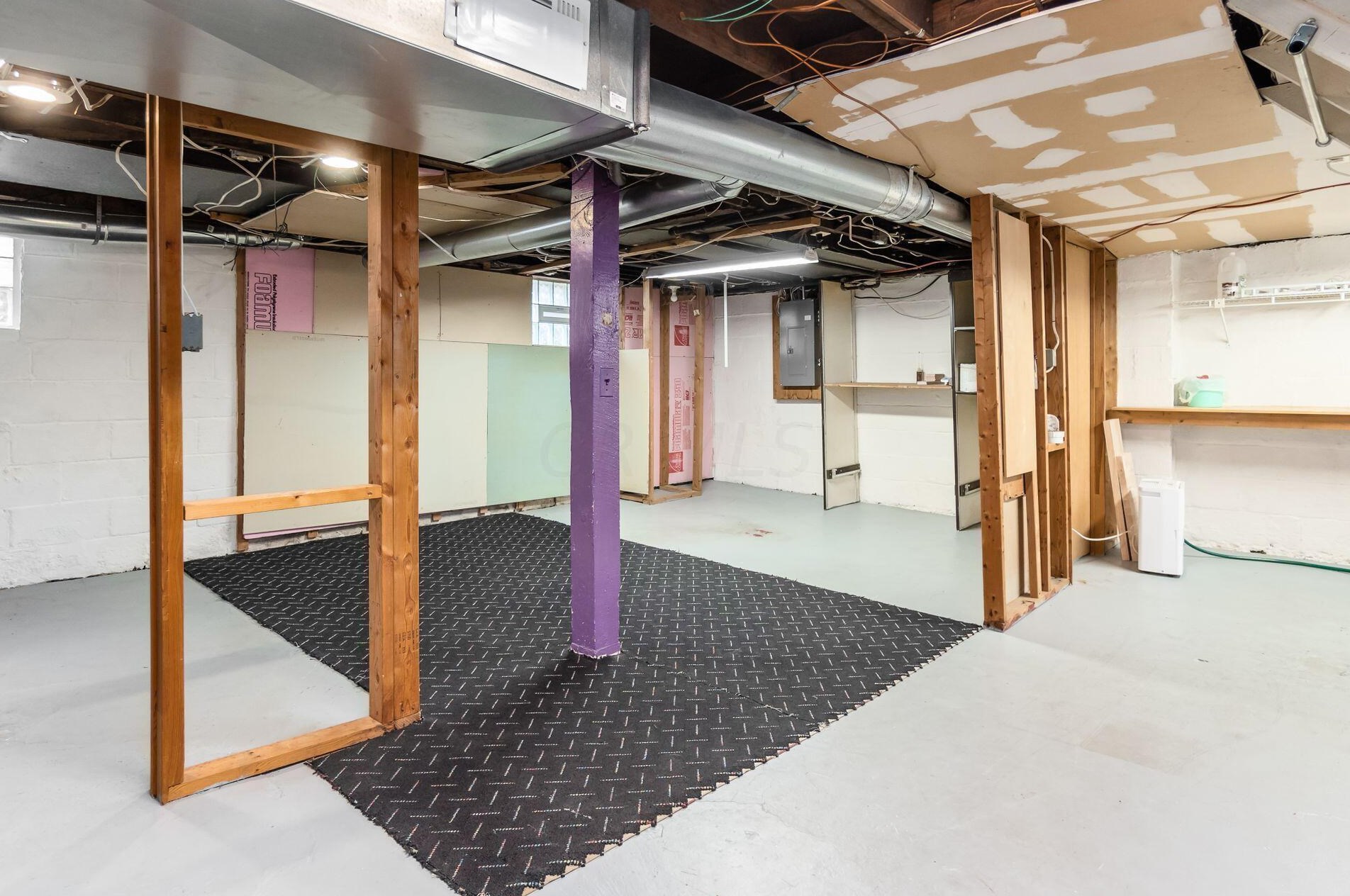 845 Cassingham Rd, Columbus OH  43209-2436 exterior