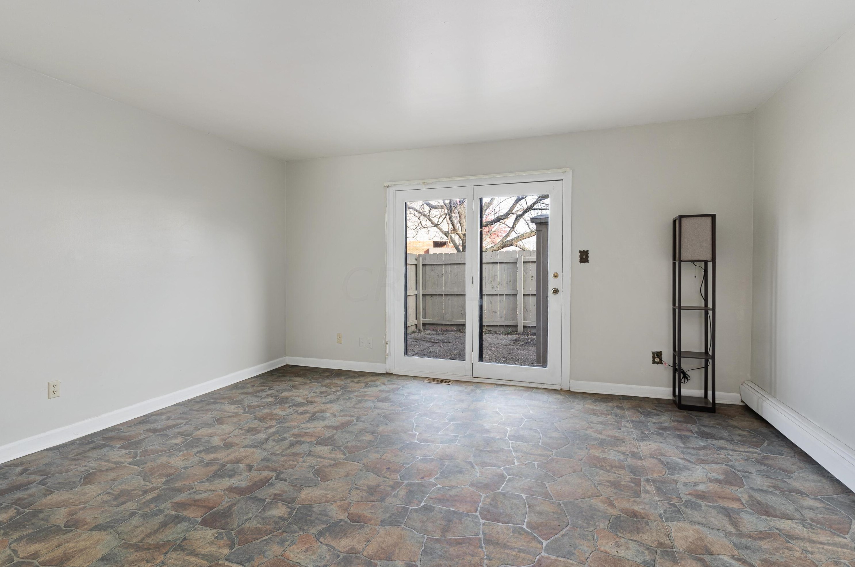 110 Tarryton Ct, Columbus OH 43228-1558 exterior