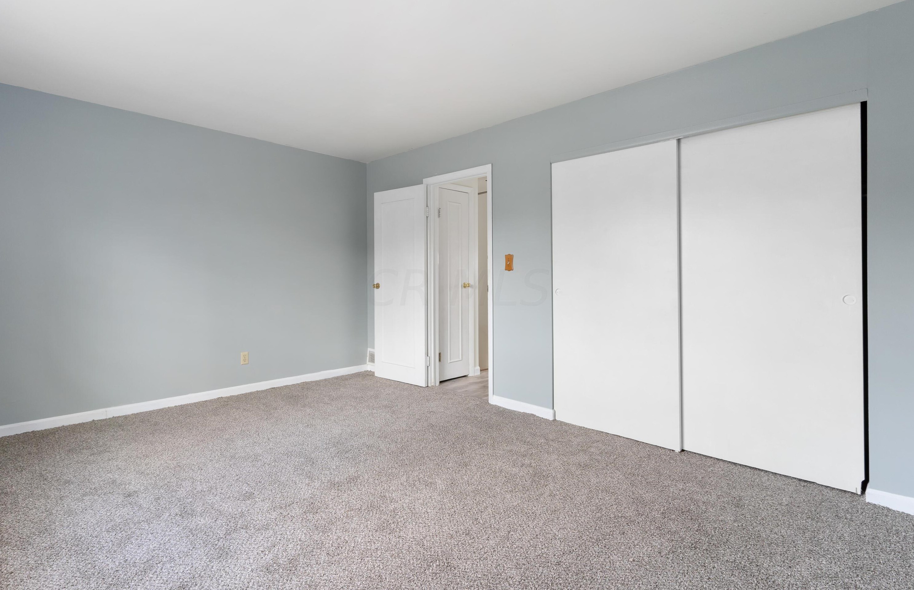 110 Tarryton Ct, Columbus OH 43228-1558 exterior