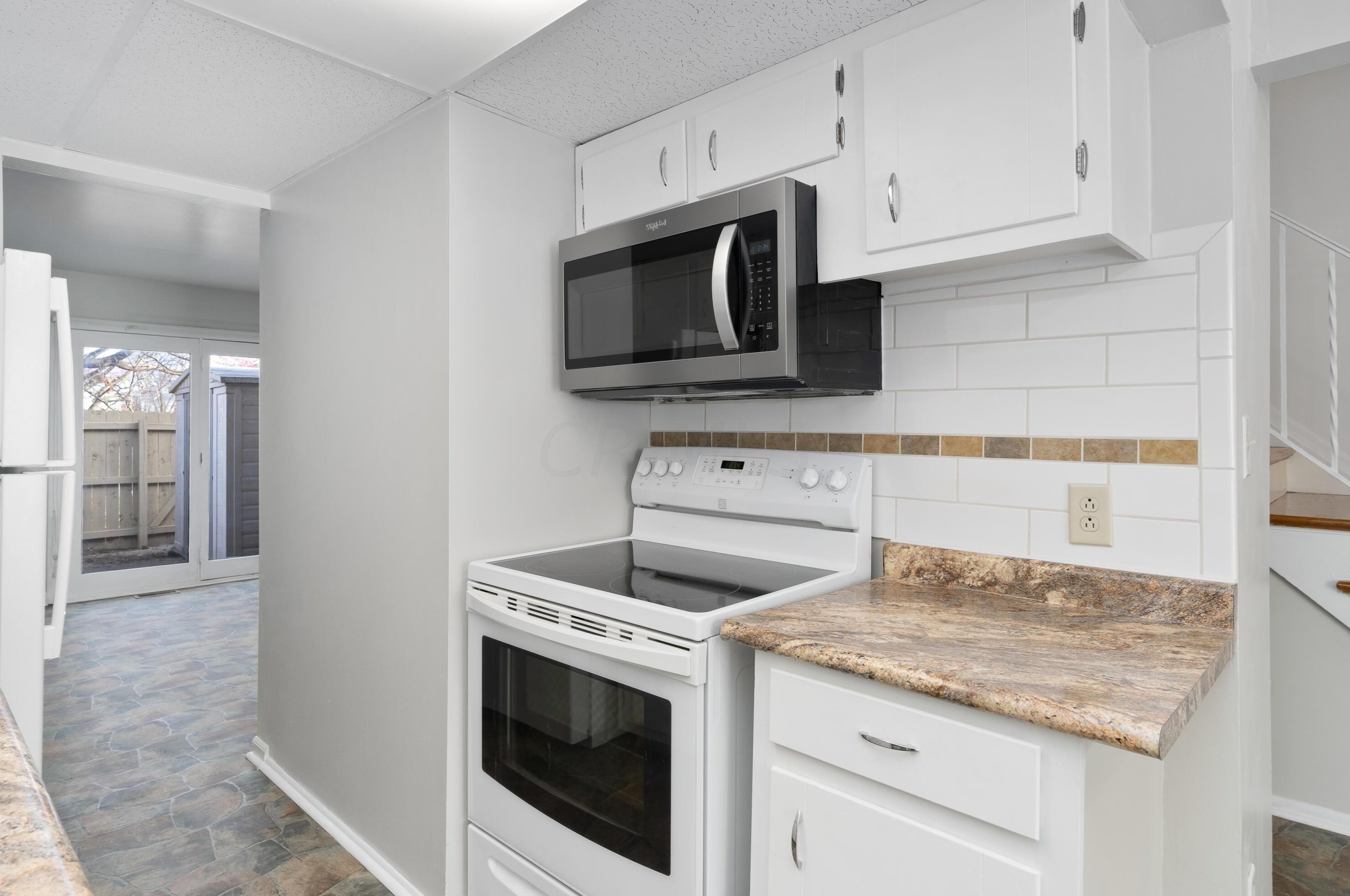 110 Tarryton Ct, Columbus OH 43228-1558 exterior