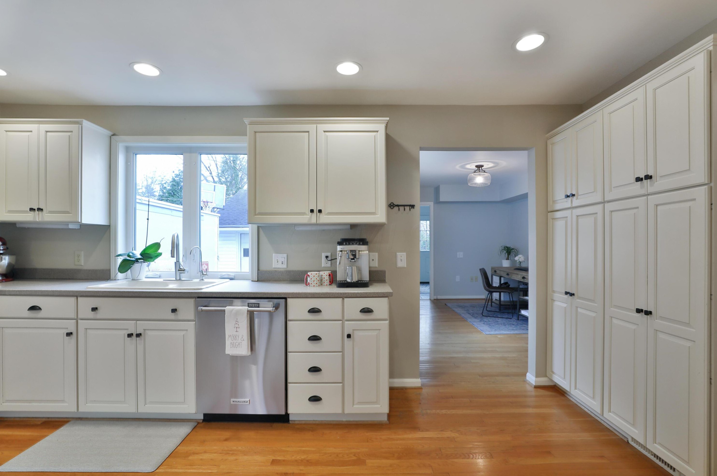 113 Riverglen Dr, Columbus OH 43085-3665 exterior