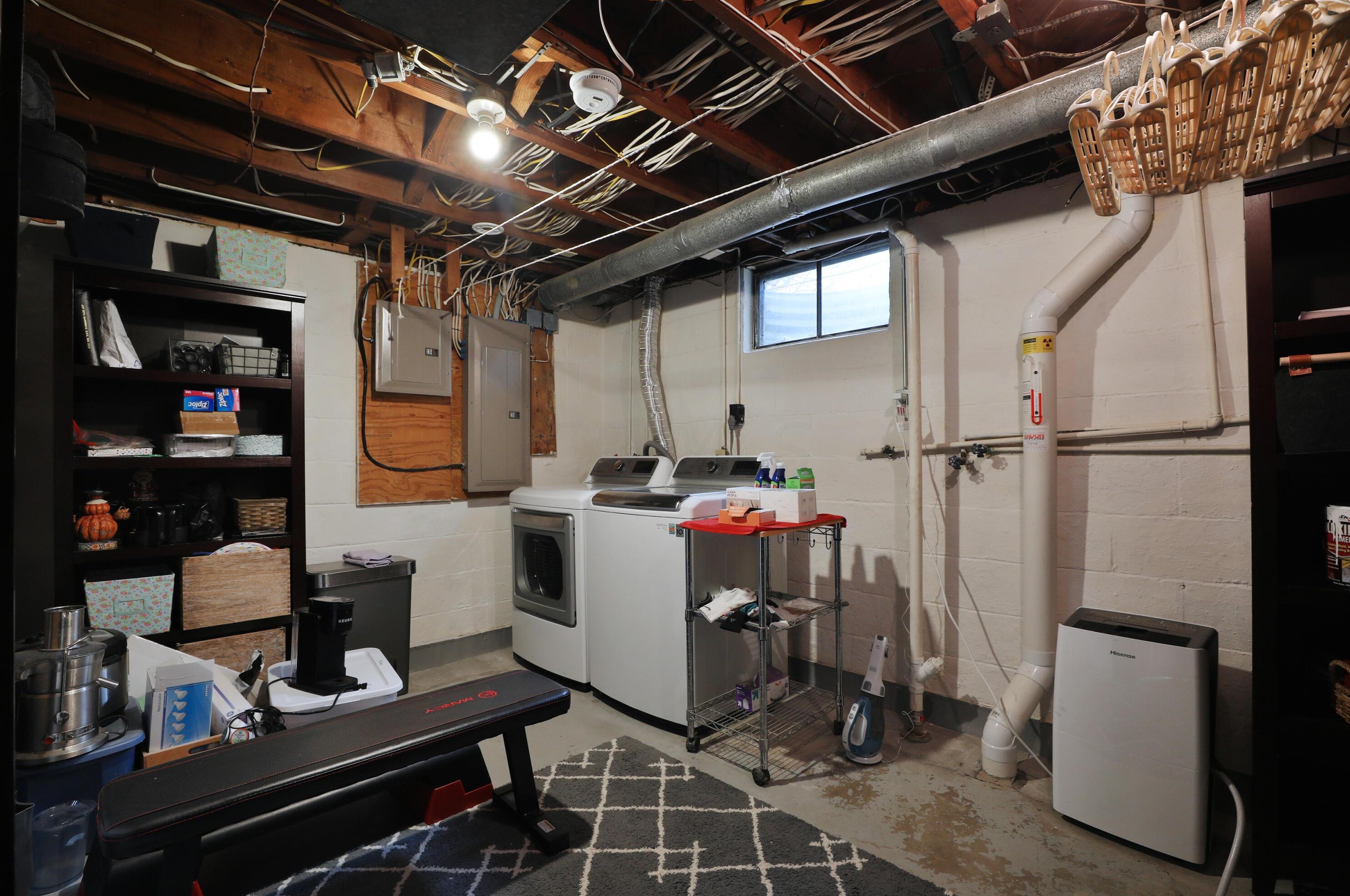 113 Riverglen Dr, Columbus OH 43085-3665 exterior