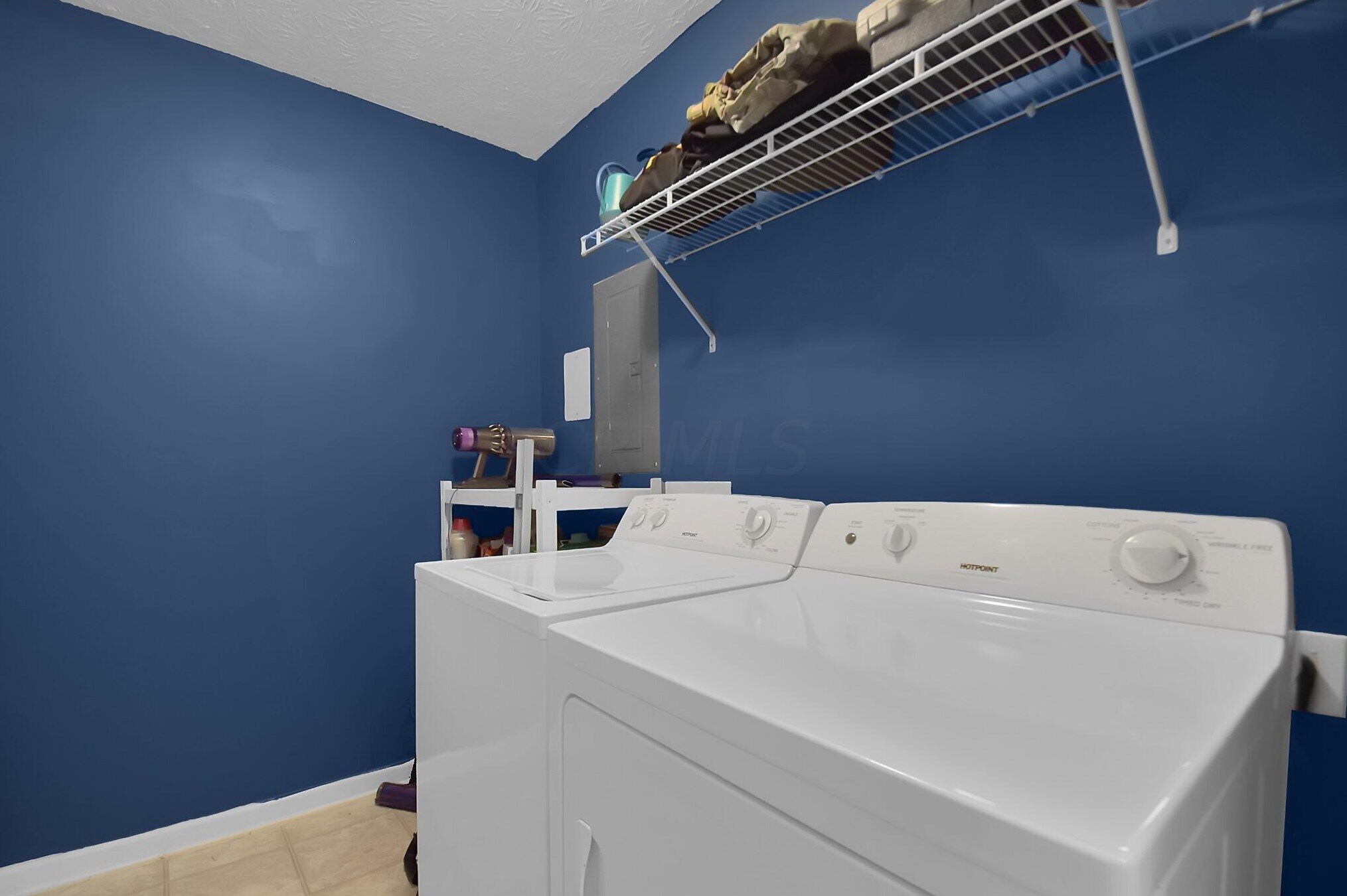 1995 Berrancher Dr, Columbus OH  43228-3633 exterior