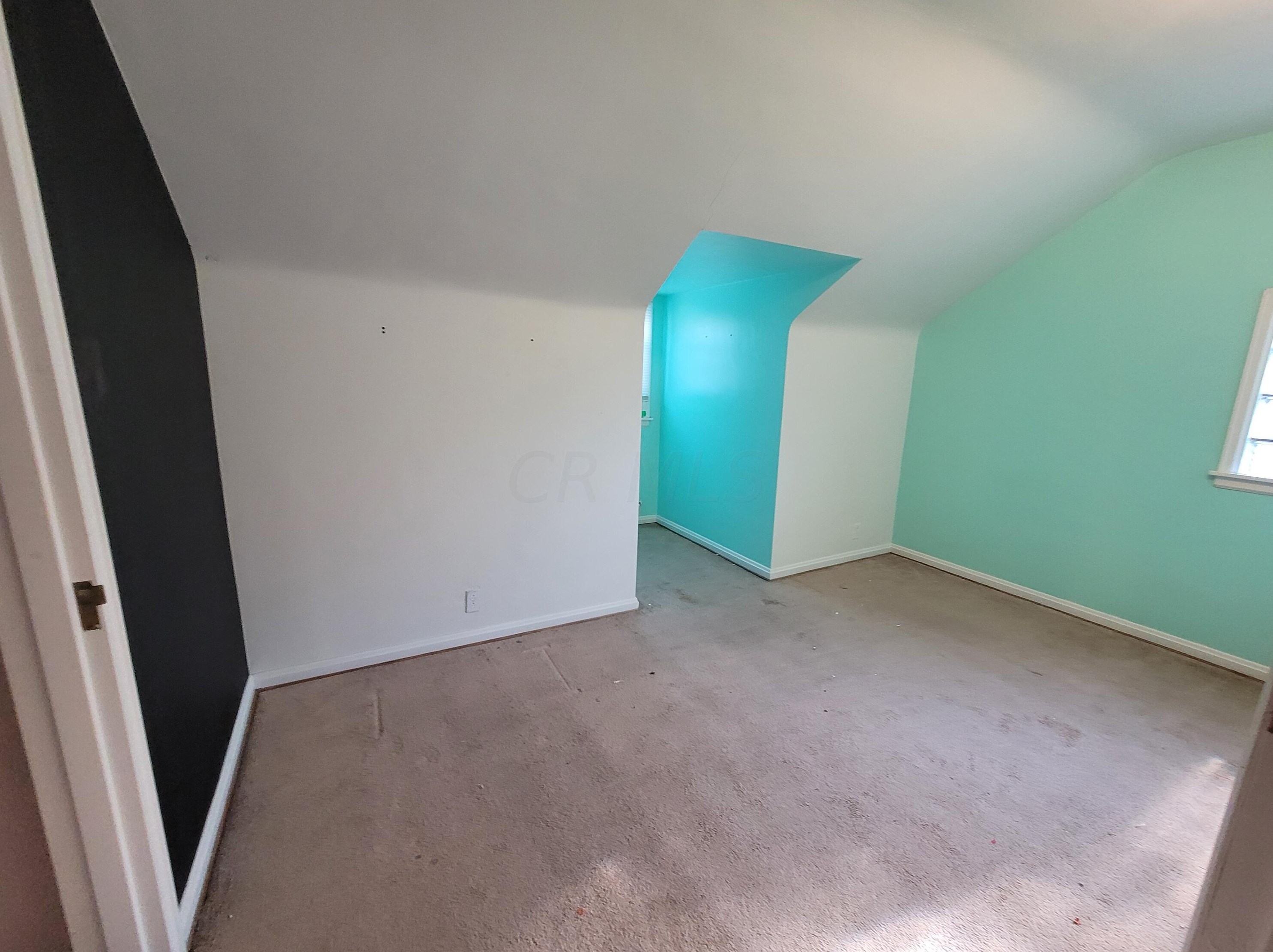 556 Townview Cir, Mansfield OH  44907-1136 exterior