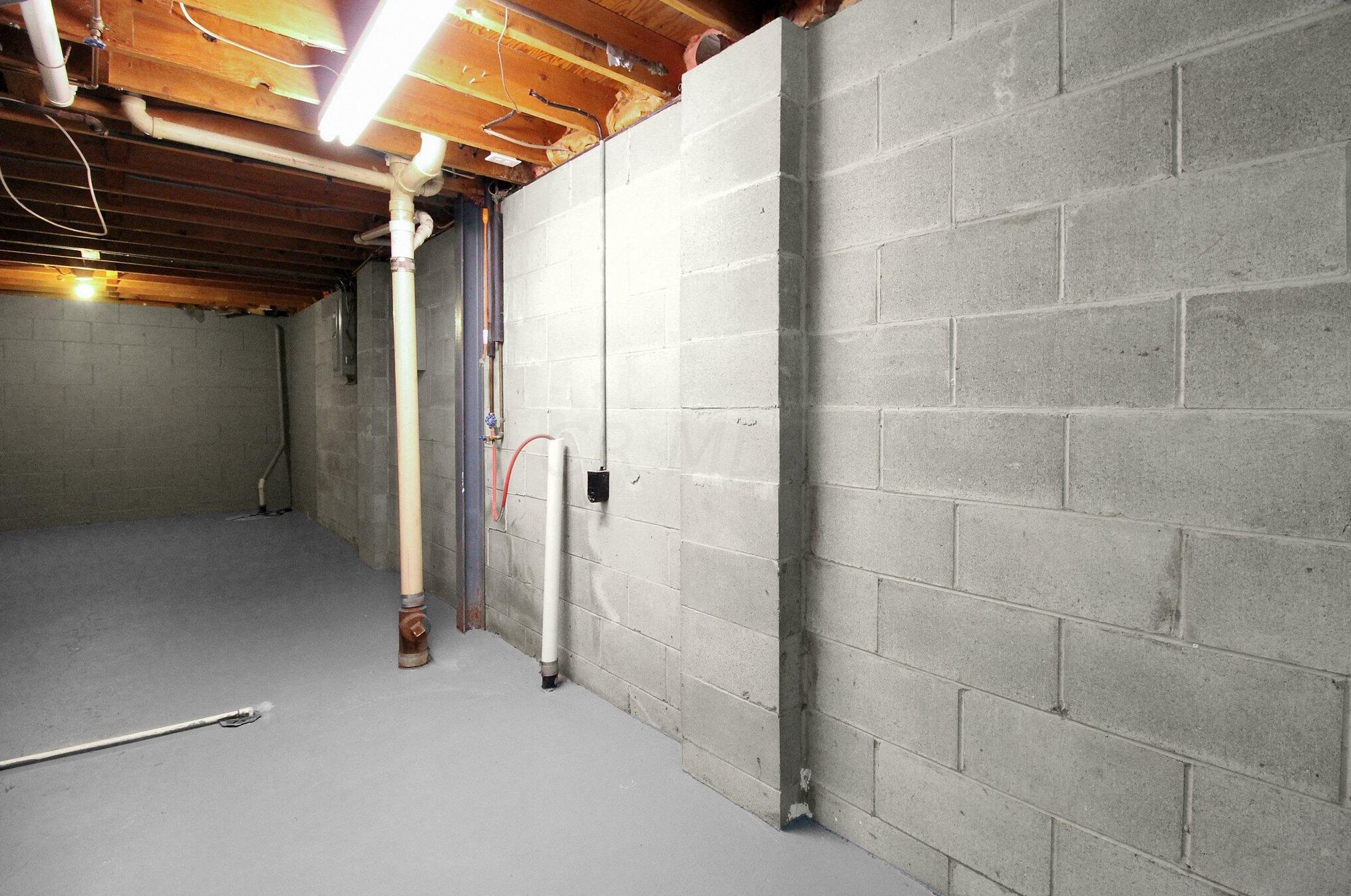 2986 Fleet Rd, Columbus OH 43232-5202 exterior