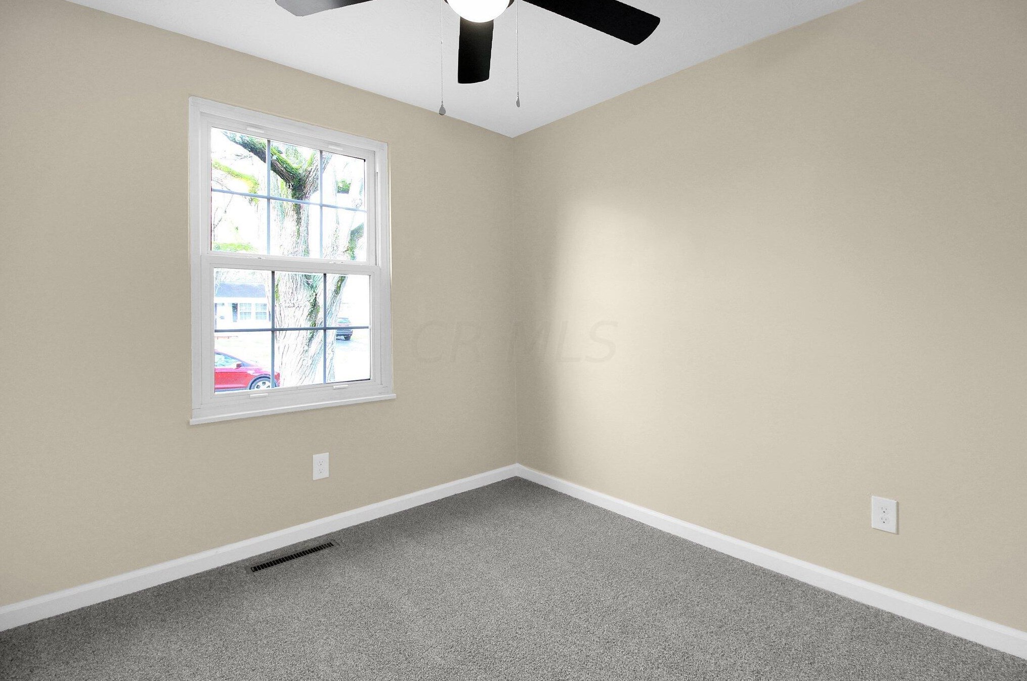 2986 Fleet Rd, Columbus OH 43232-5202 exterior