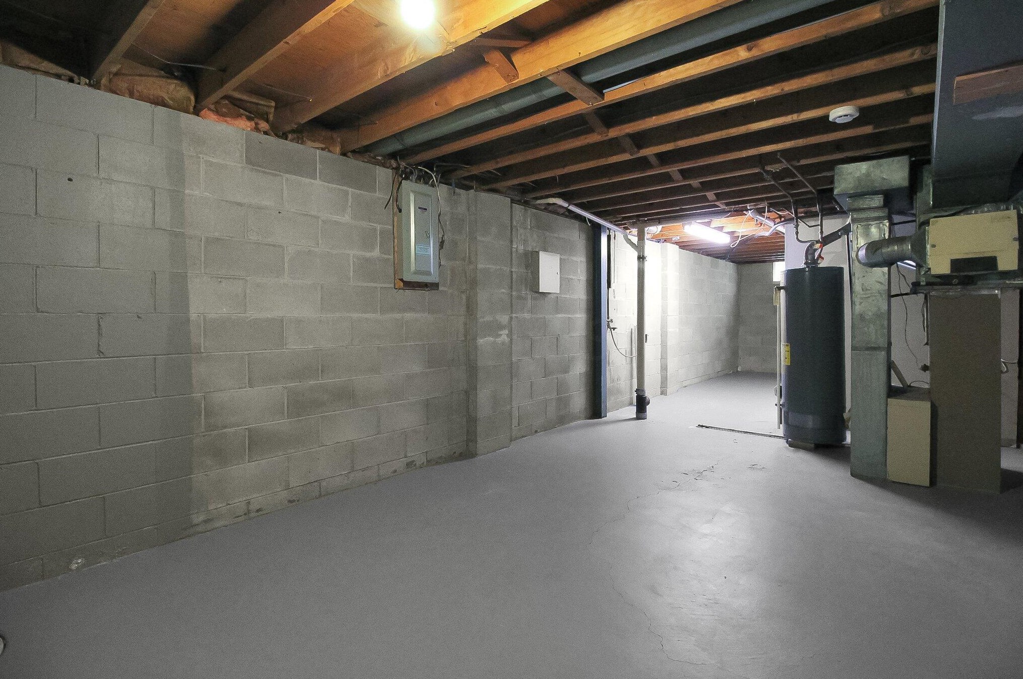 2986 Fleet Rd, Columbus OH 43232-5202 exterior