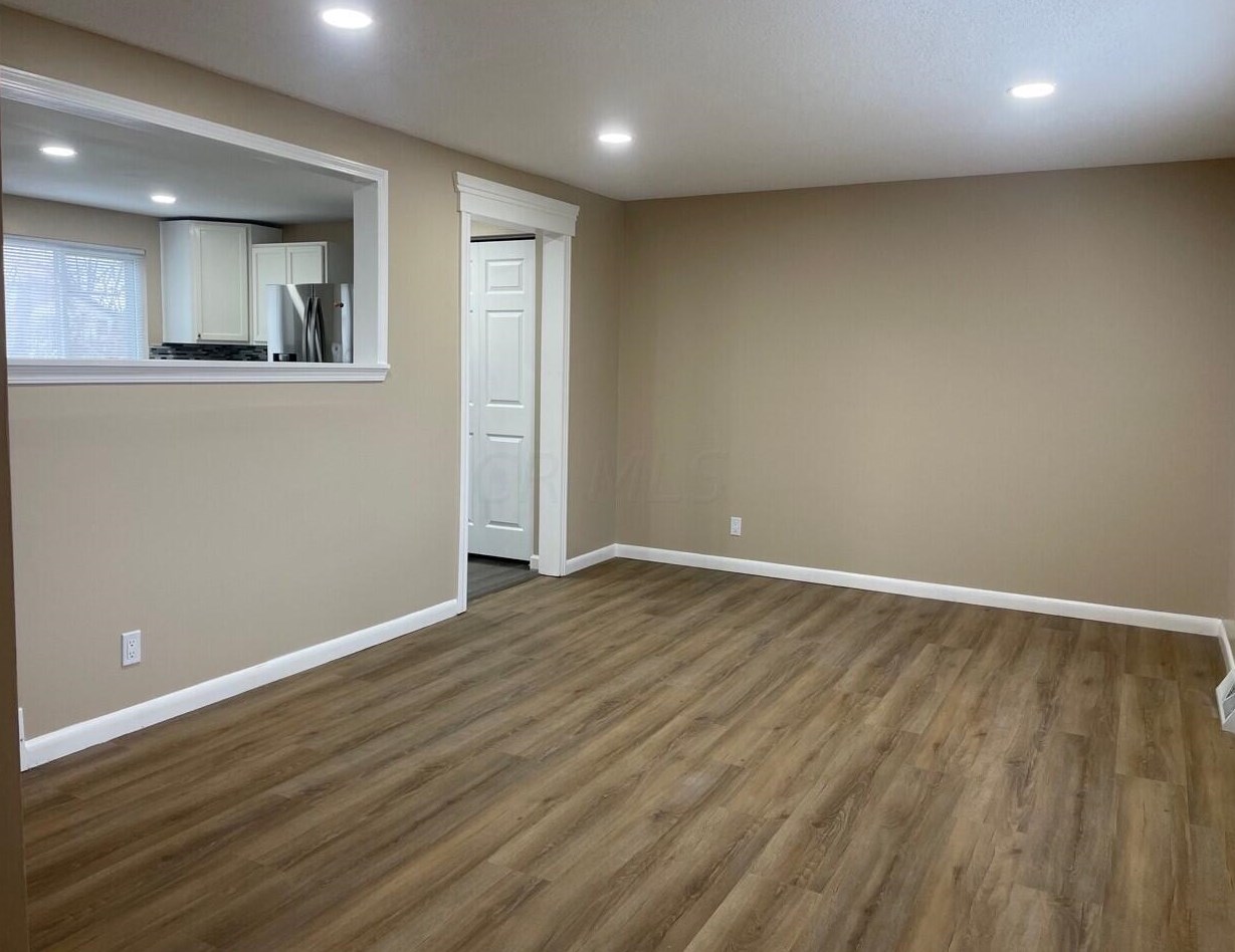 2091 Brittany Rd, Columbus OH  43229-5707 exterior