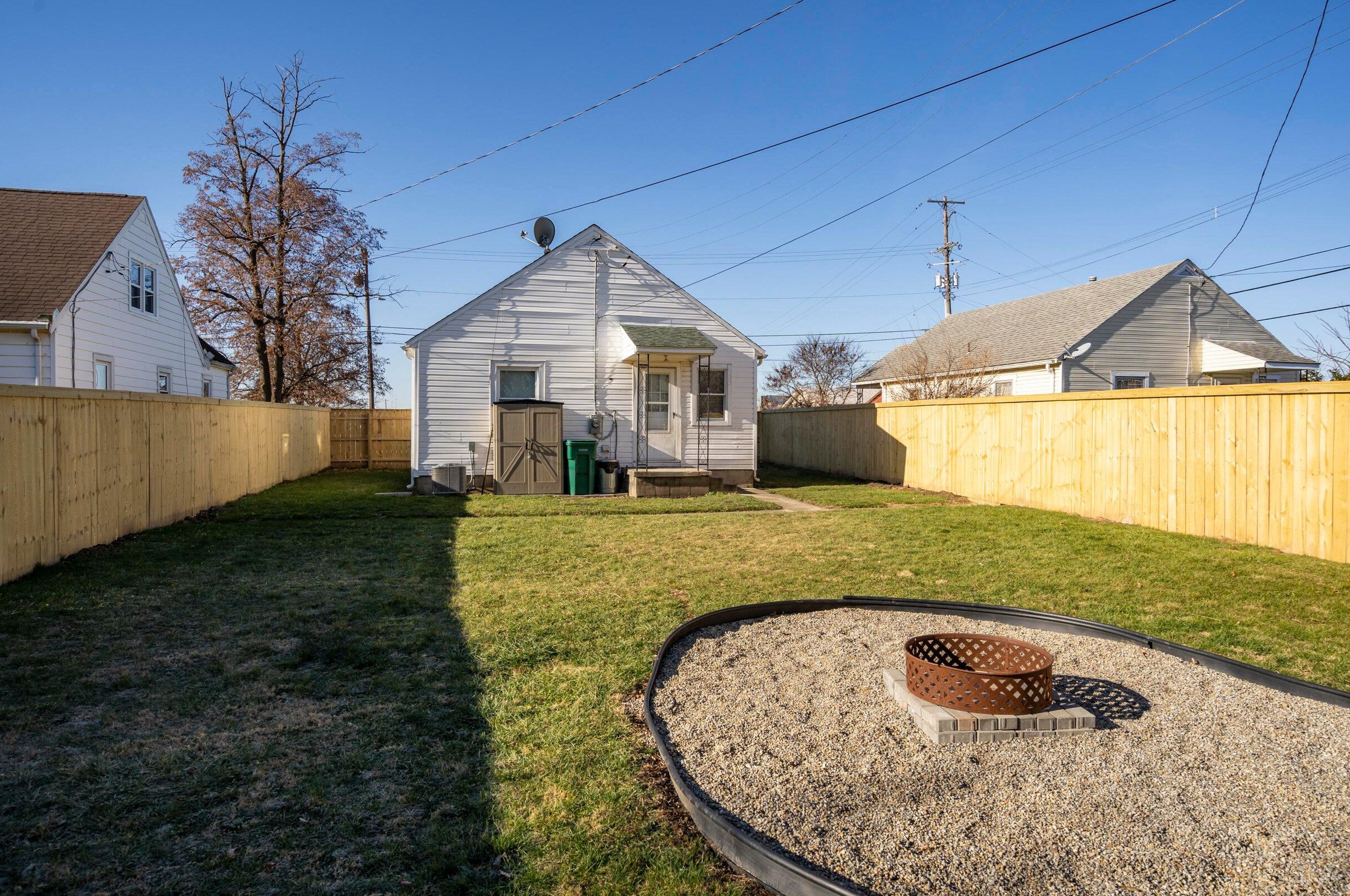 222 Fairview Ave, Washington Court House OH  43160-1247 exterior