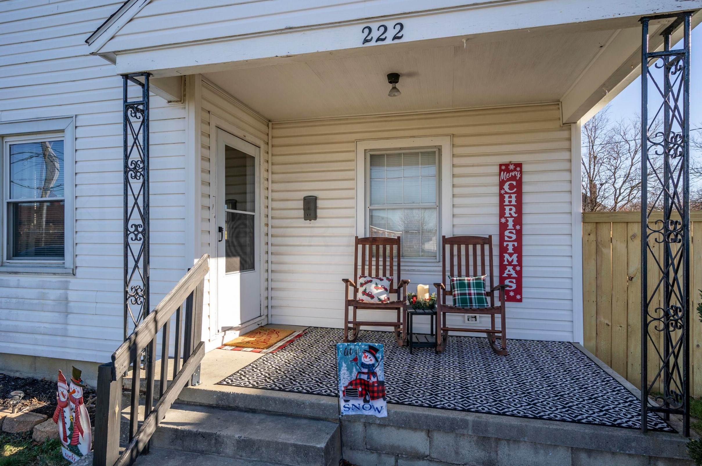 222 Fairview Ave, Washington Court House OH  43160-1247 exterior