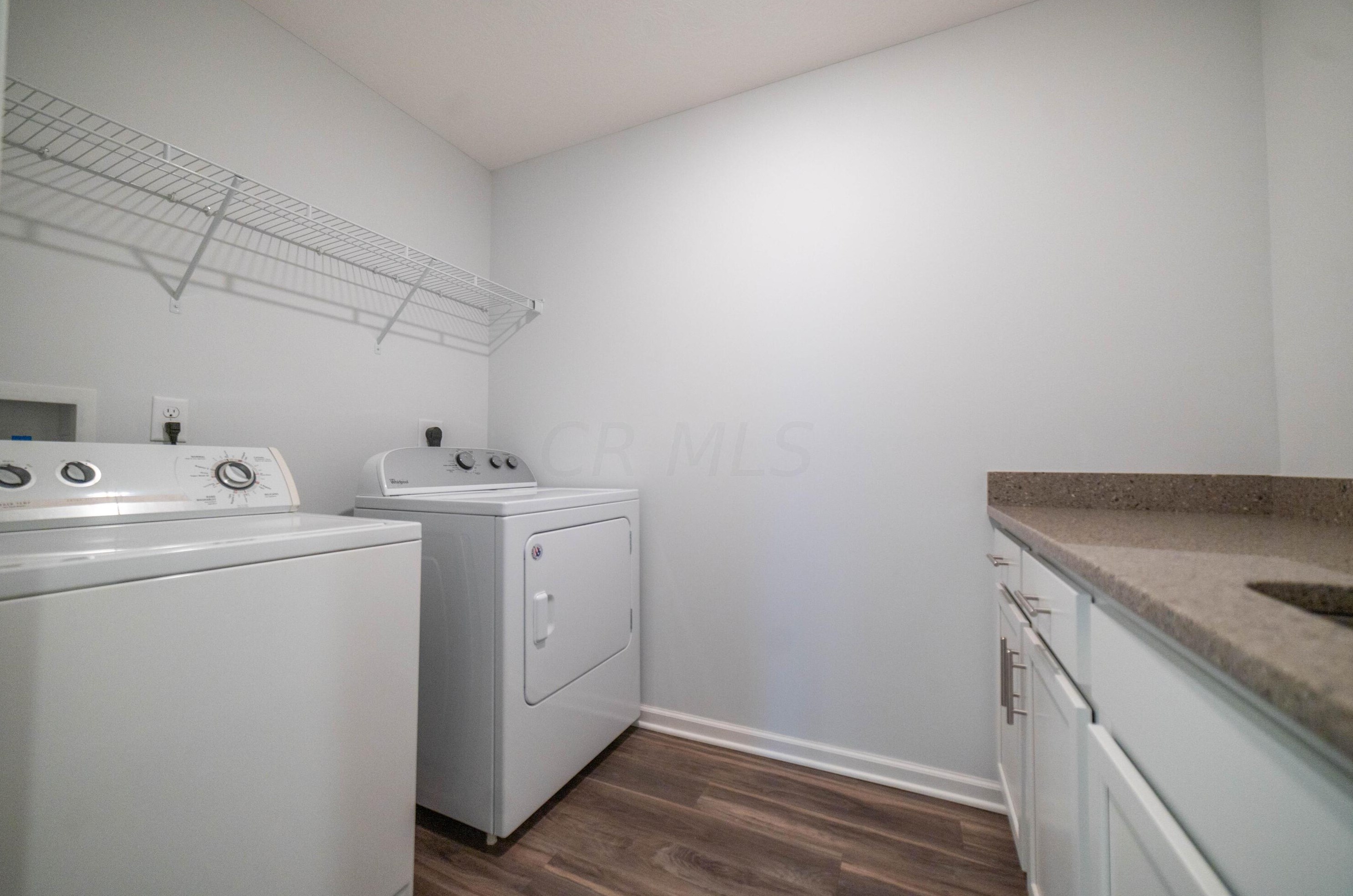 1407 Epworth Forest Dr, Lancaster OH  43130-7755 exterior