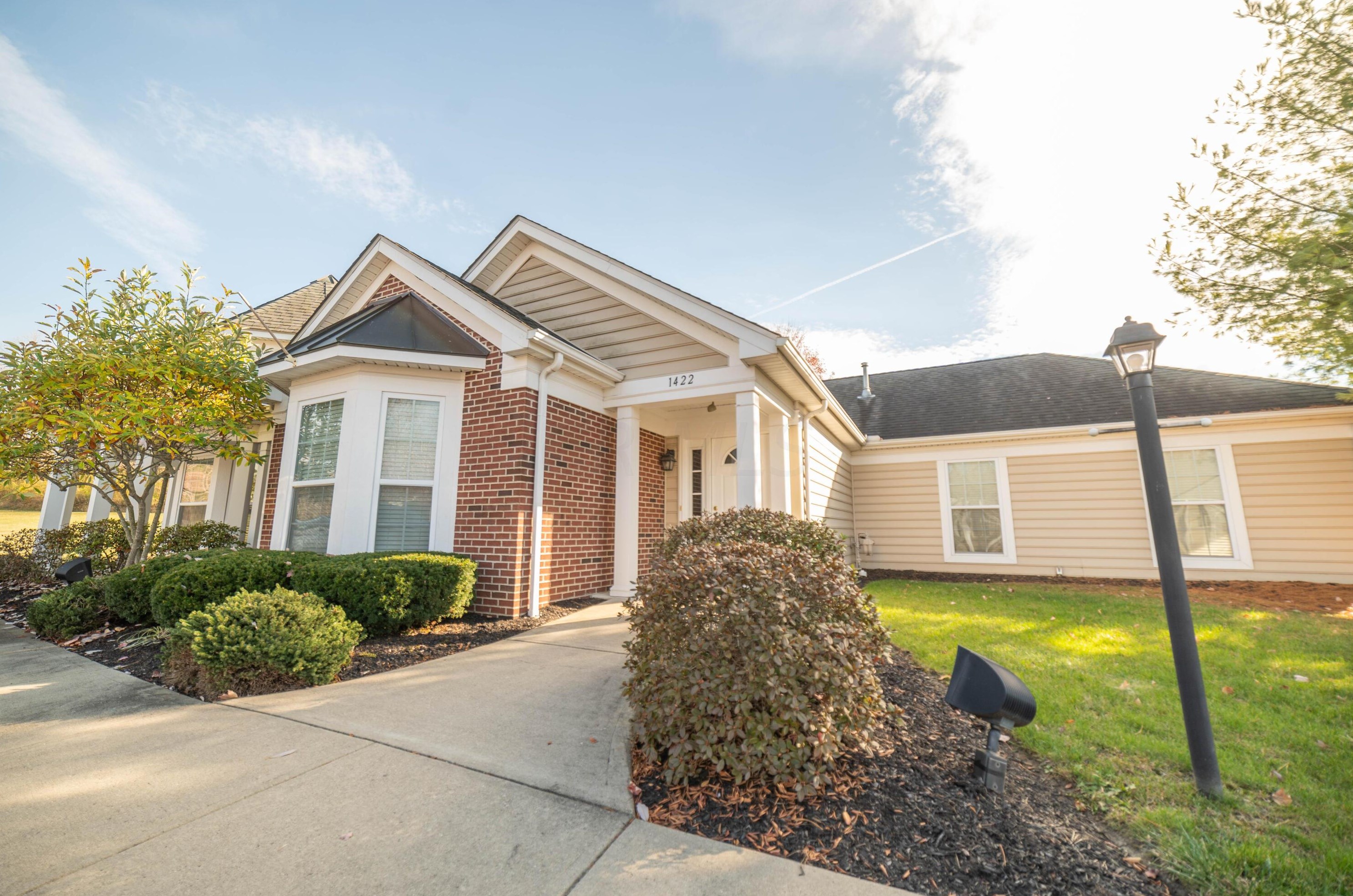 1407 Epworth Forest Dr, Lancaster OH  43130-7755 exterior