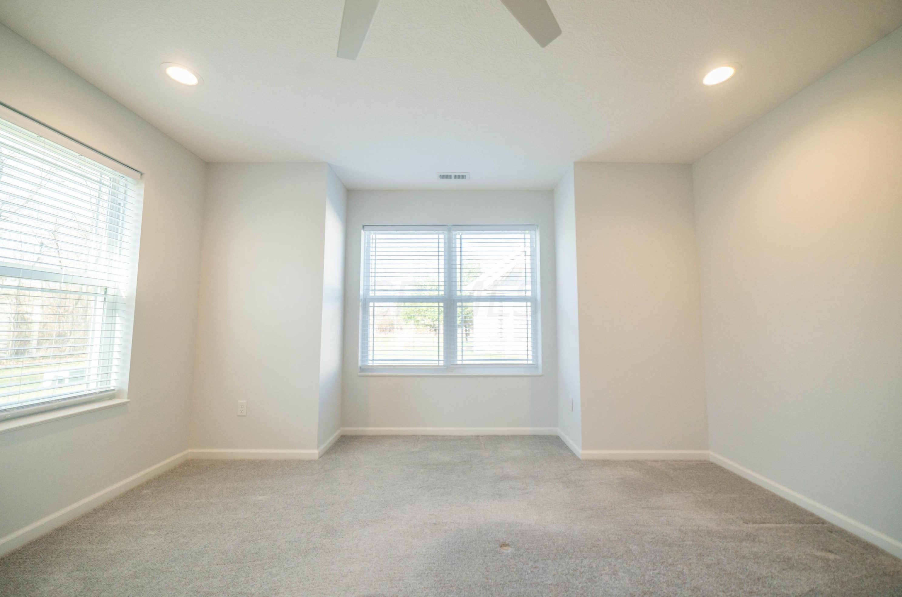 1407 Epworth Forest Dr, Lancaster OH  43130-7755 exterior