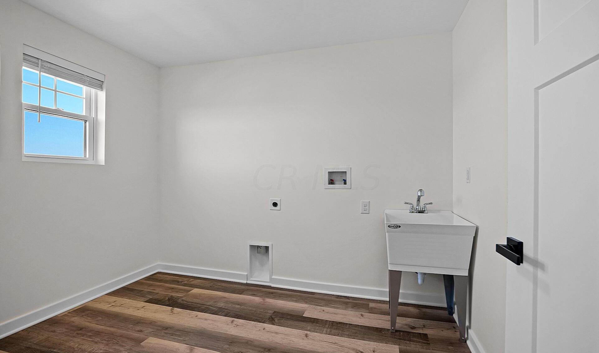 84 Inah Ave, Columbus OH 43228-2679 exterior