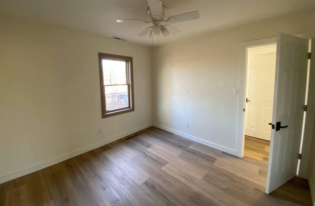 2497 Dawnlight Ave, Columbus OH  43211-1933 exterior