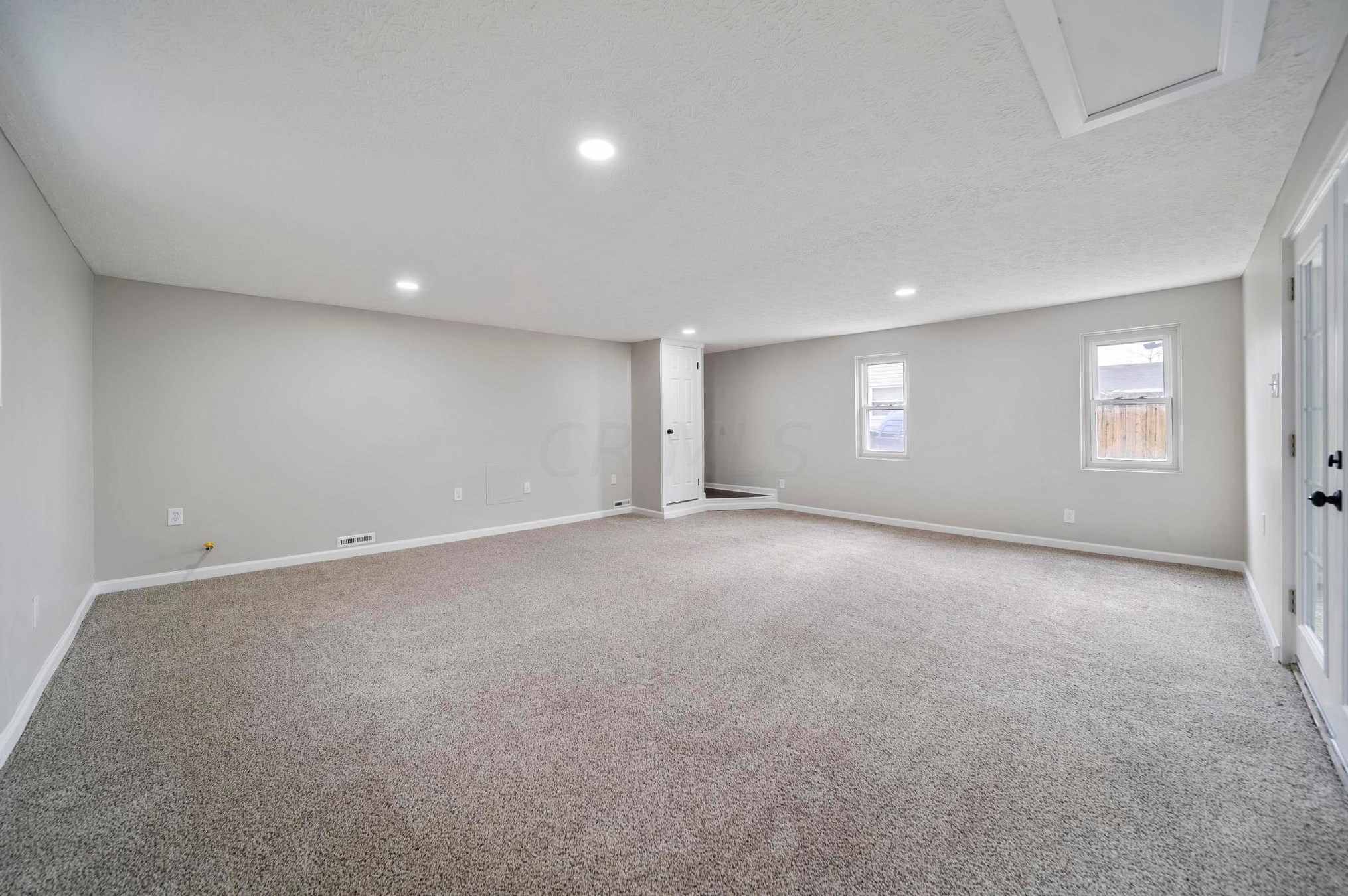 2477 Edsel Ave, Columbus OH  43207-2103 exterior