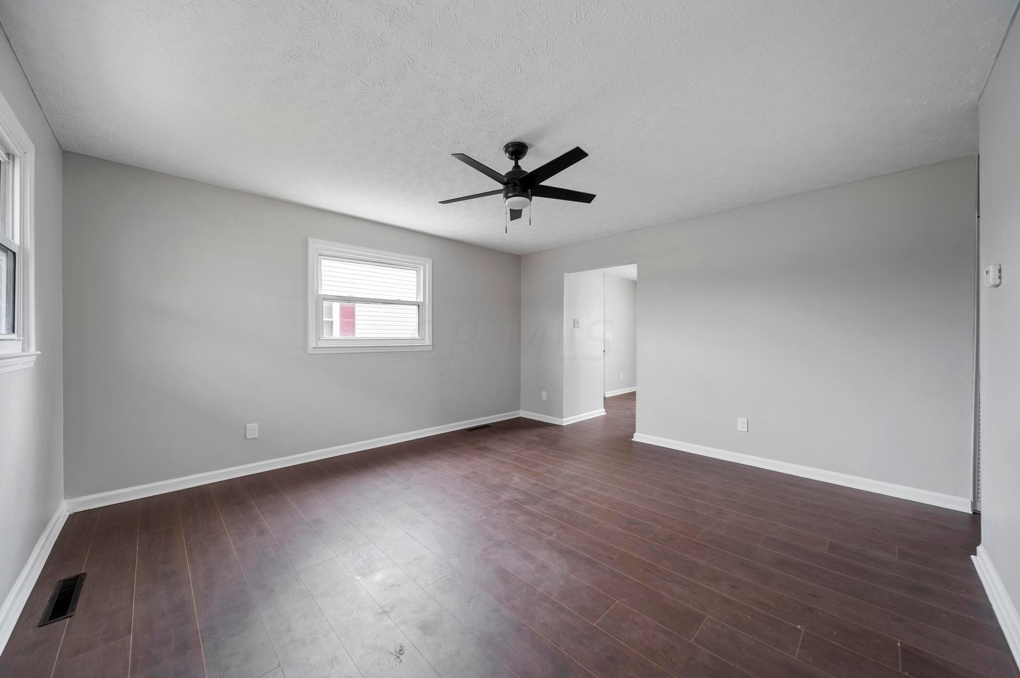 2477 Edsel Ave, Columbus OH  43207-2103 exterior