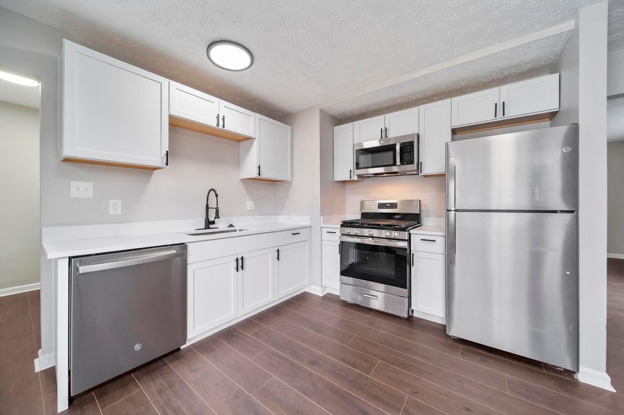 2477 Edsel Ave, Columbus OH  43207-2103 exterior