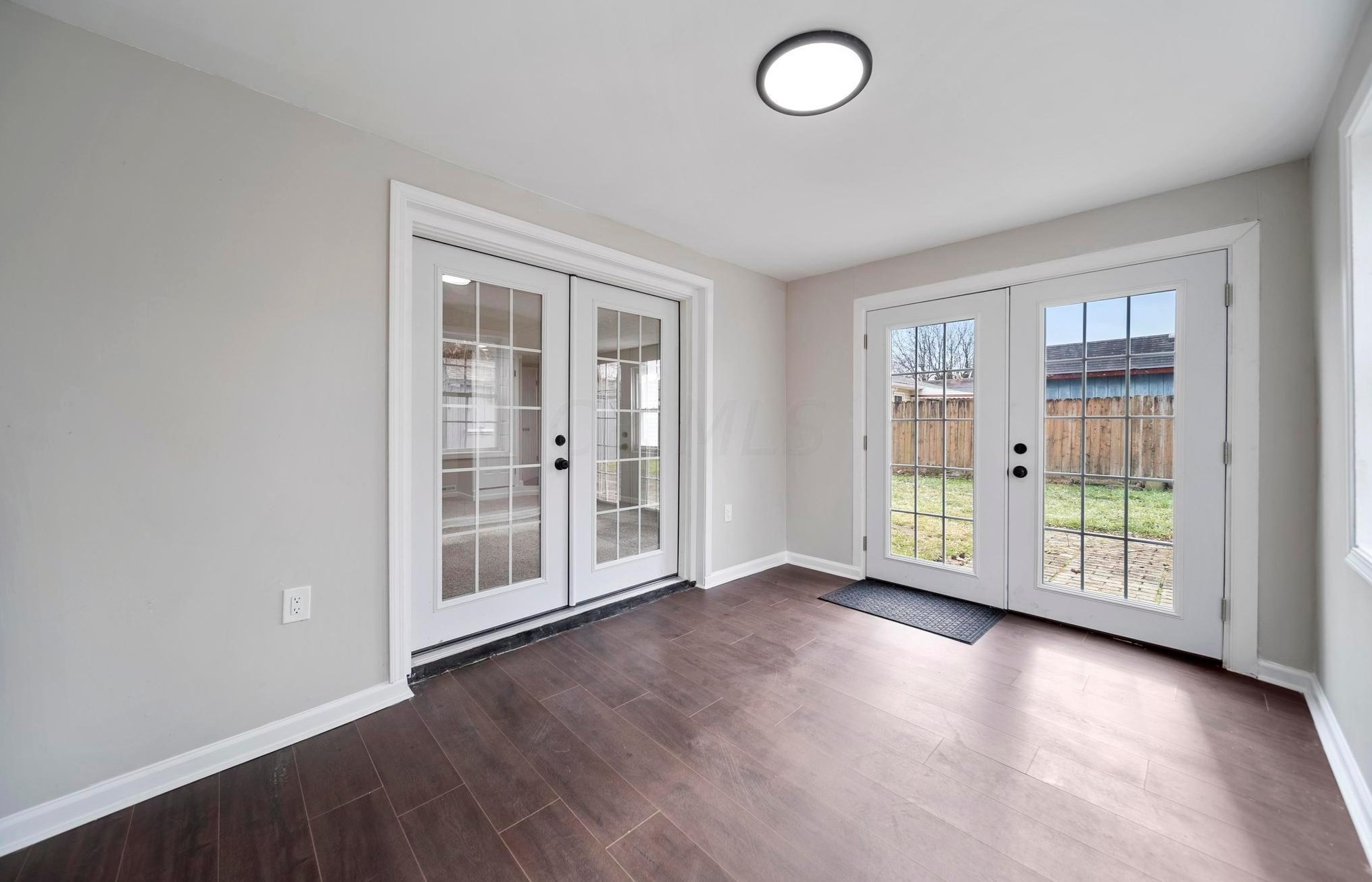 2477 Edsel Ave, Columbus OH  43207-2103 exterior