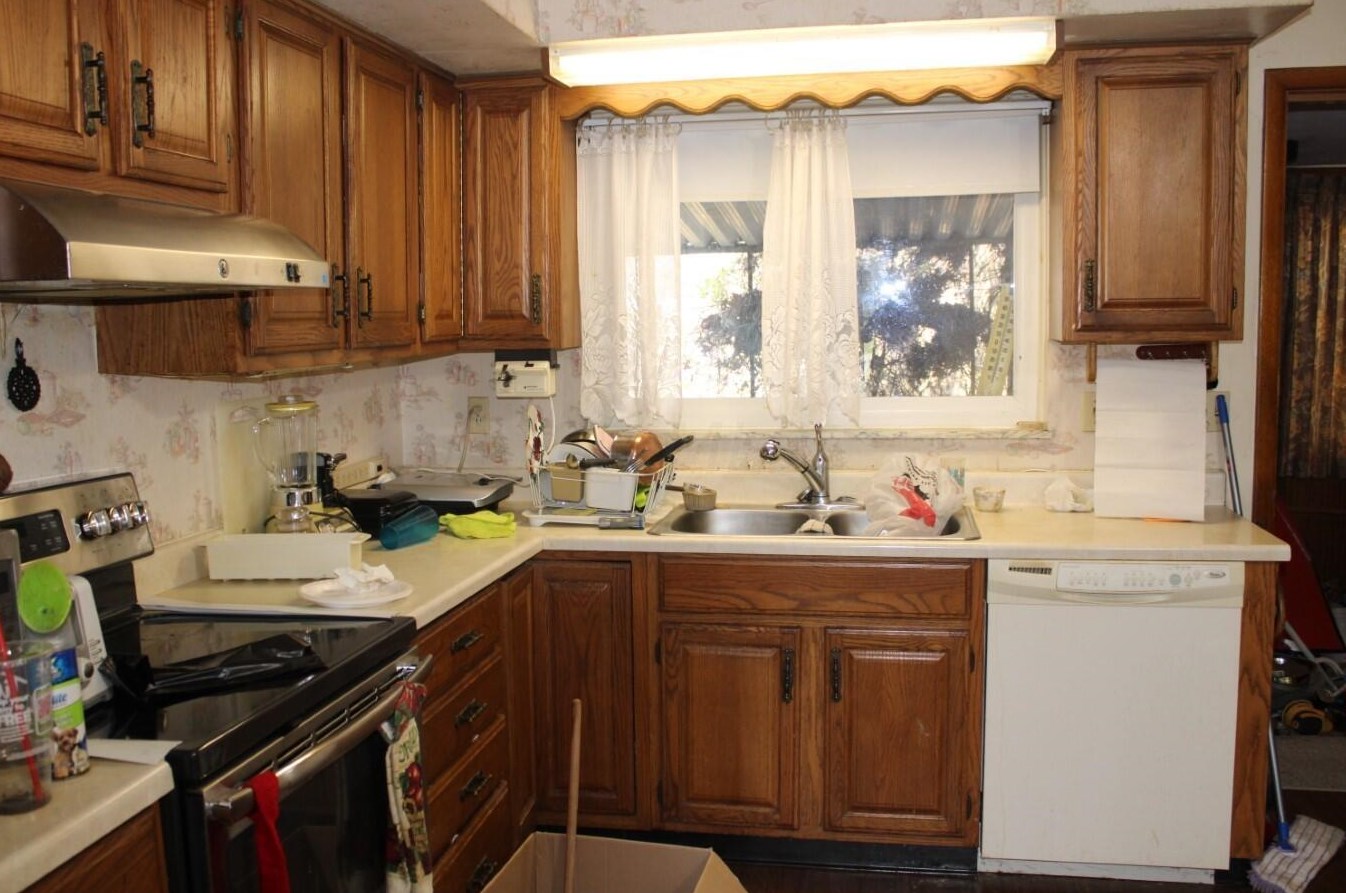 1000 Poling Dr, Columbus OH 43224-1956 exterior