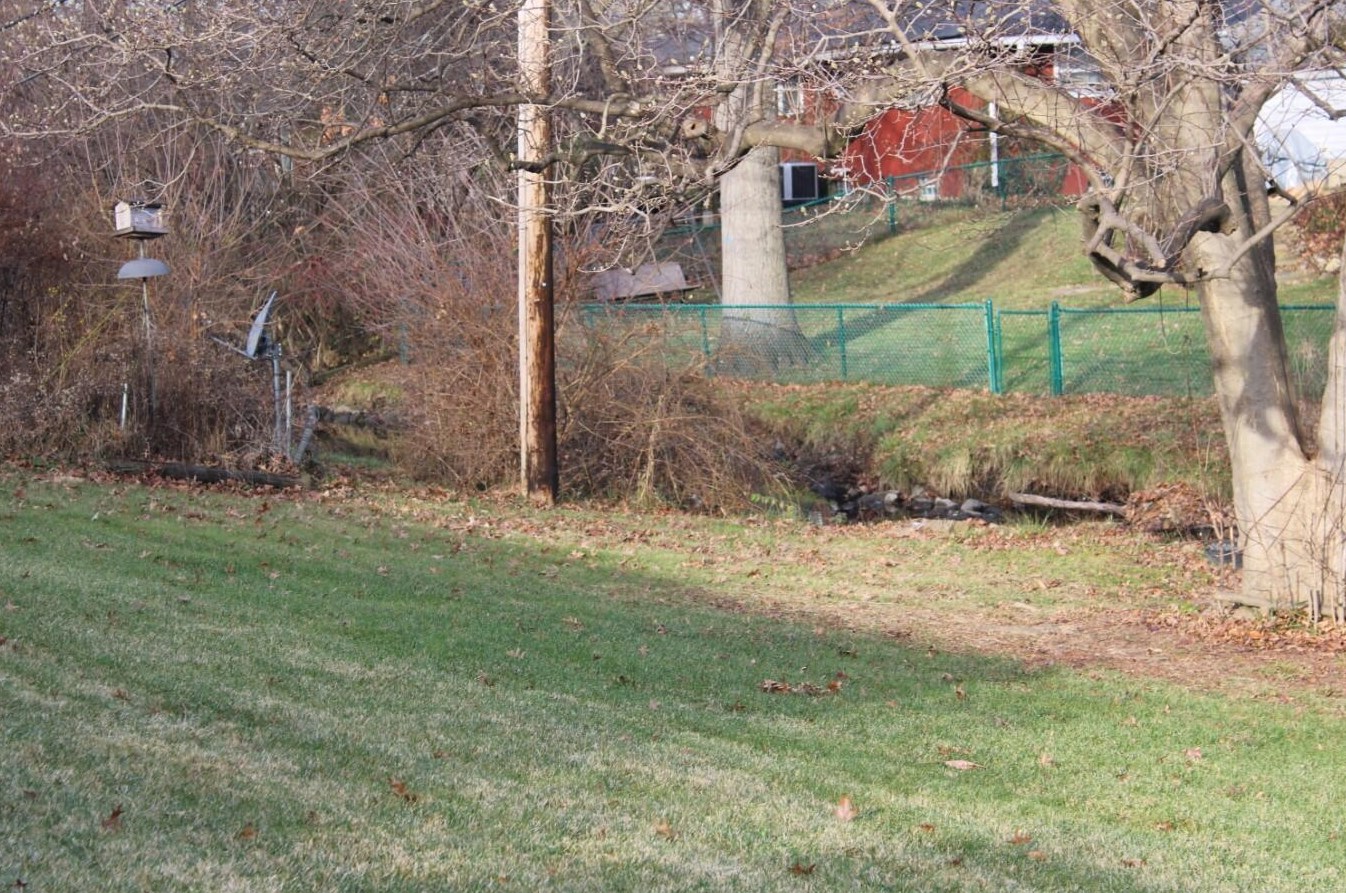 1000 Poling Dr, Columbus OH 43224-1956 exterior