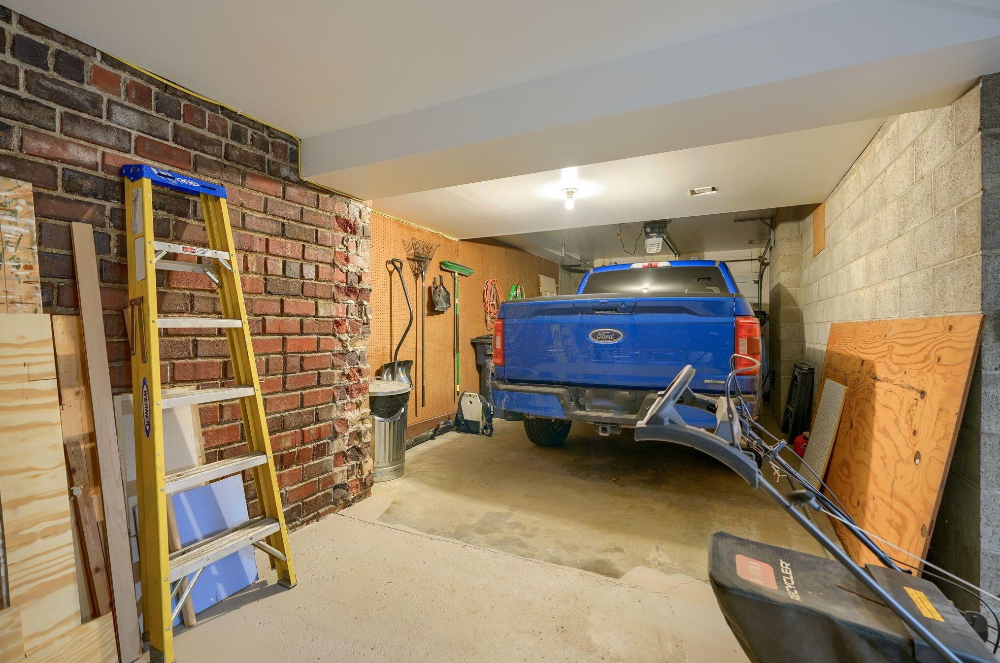 306 High St, Lancaster OH  43130-4427 exterior