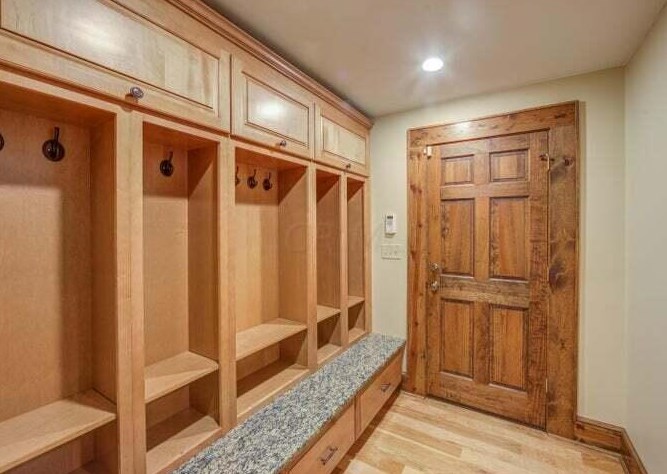 7564 Heatherwood Dr, Cnl Wnchstr OH  43110-8916 exterior