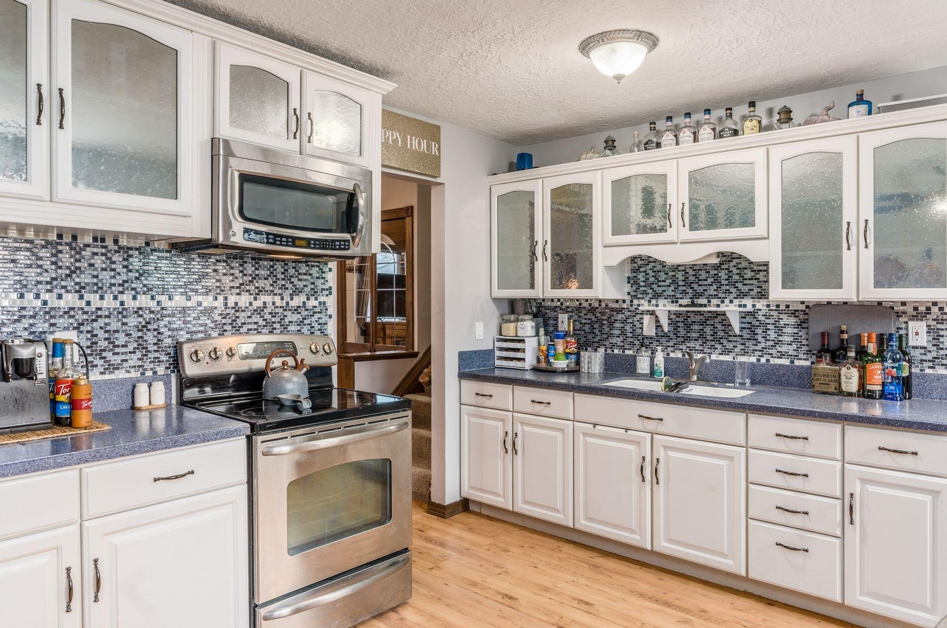 2818 Palisades Ave, Columbus OH  43207-3547 exterior