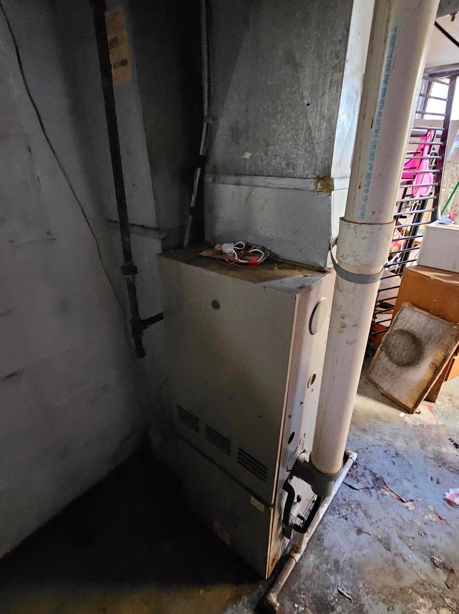 2453 Delbert Rd, Columbus OH  43211-1882 exterior