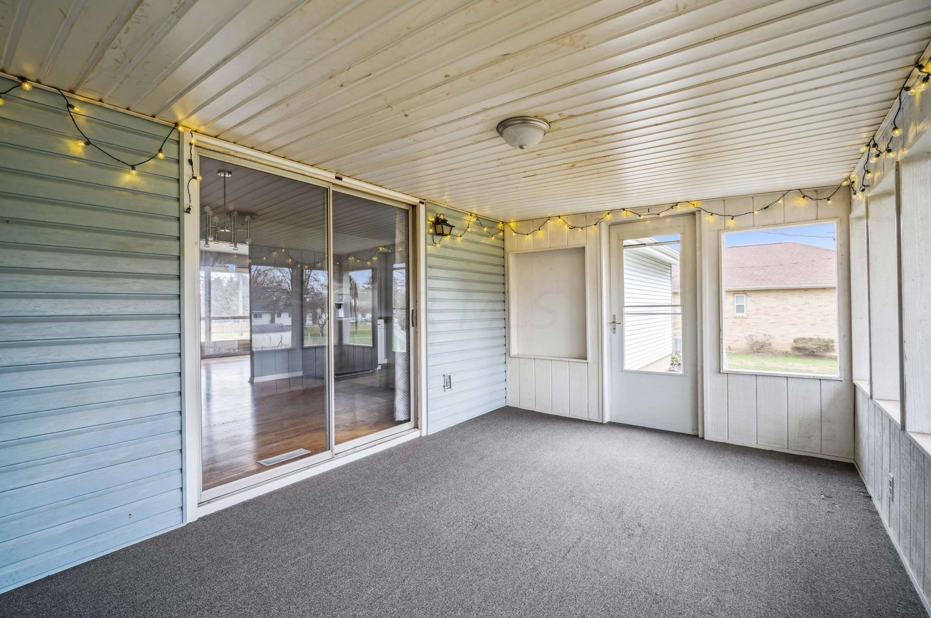 2319 Bellevue Ave, Columbus OH 43207-2504 exterior