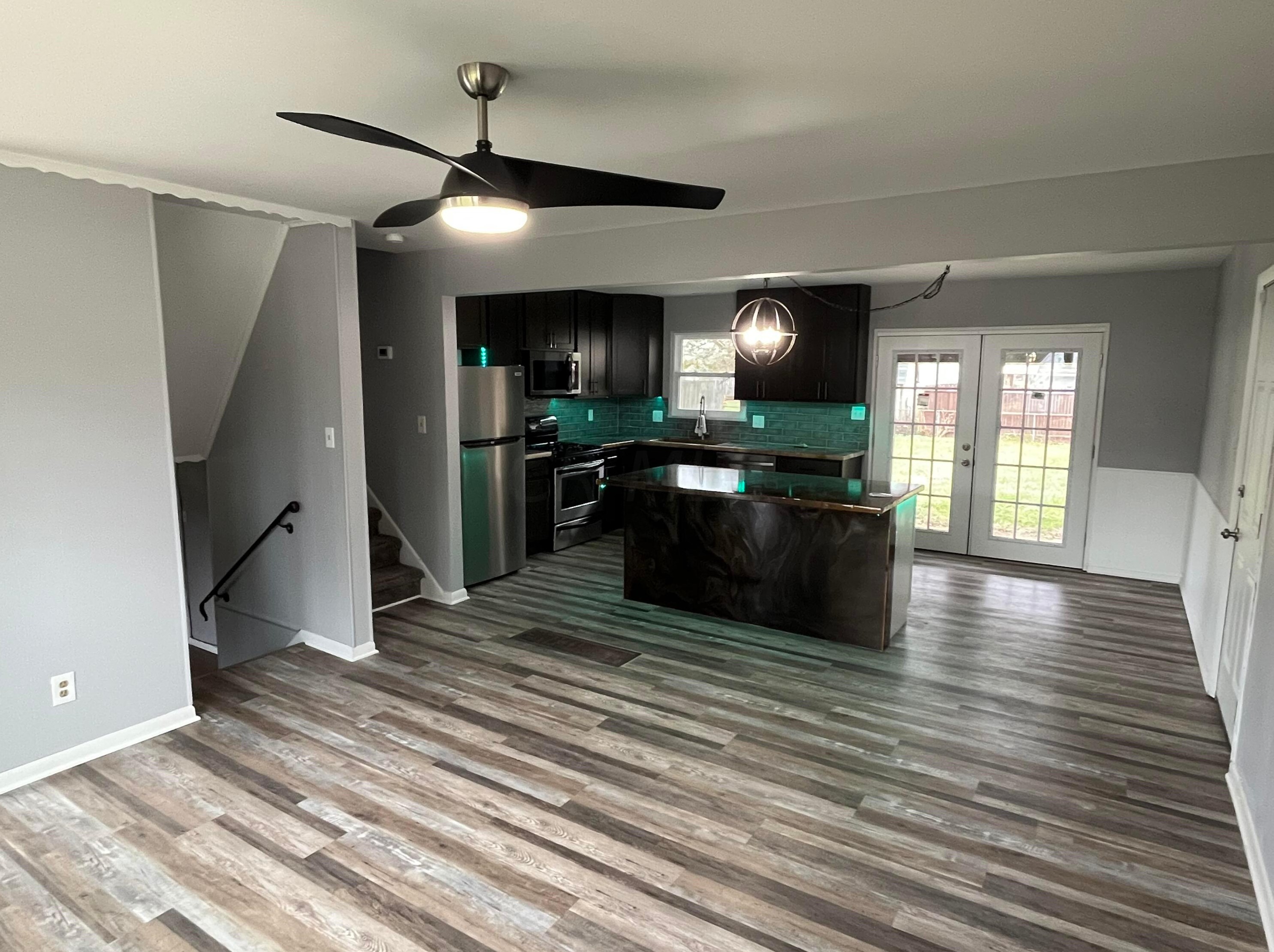 3810 Noe Bixby Rd, Columbus OH  43232-6163 exterior