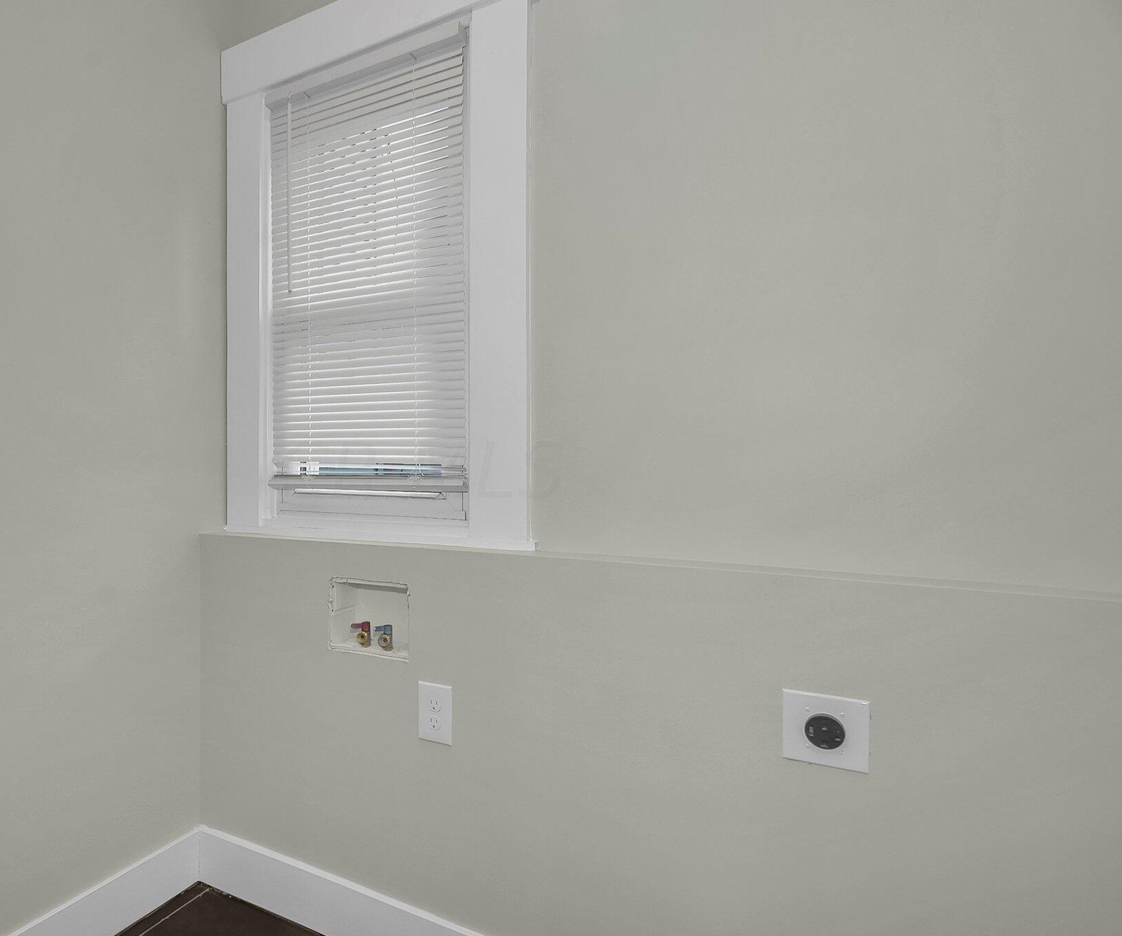 306 Mithoff St, Columbus OH  43206-3530 exterior