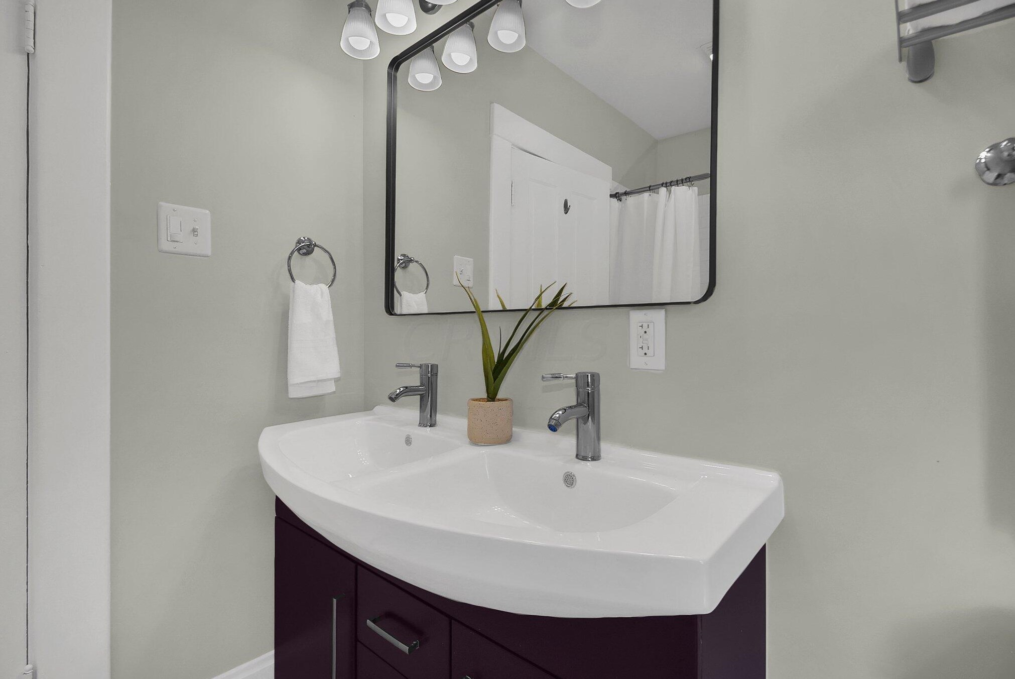 306 Mithoff St, Columbus OH  43206-3530 exterior