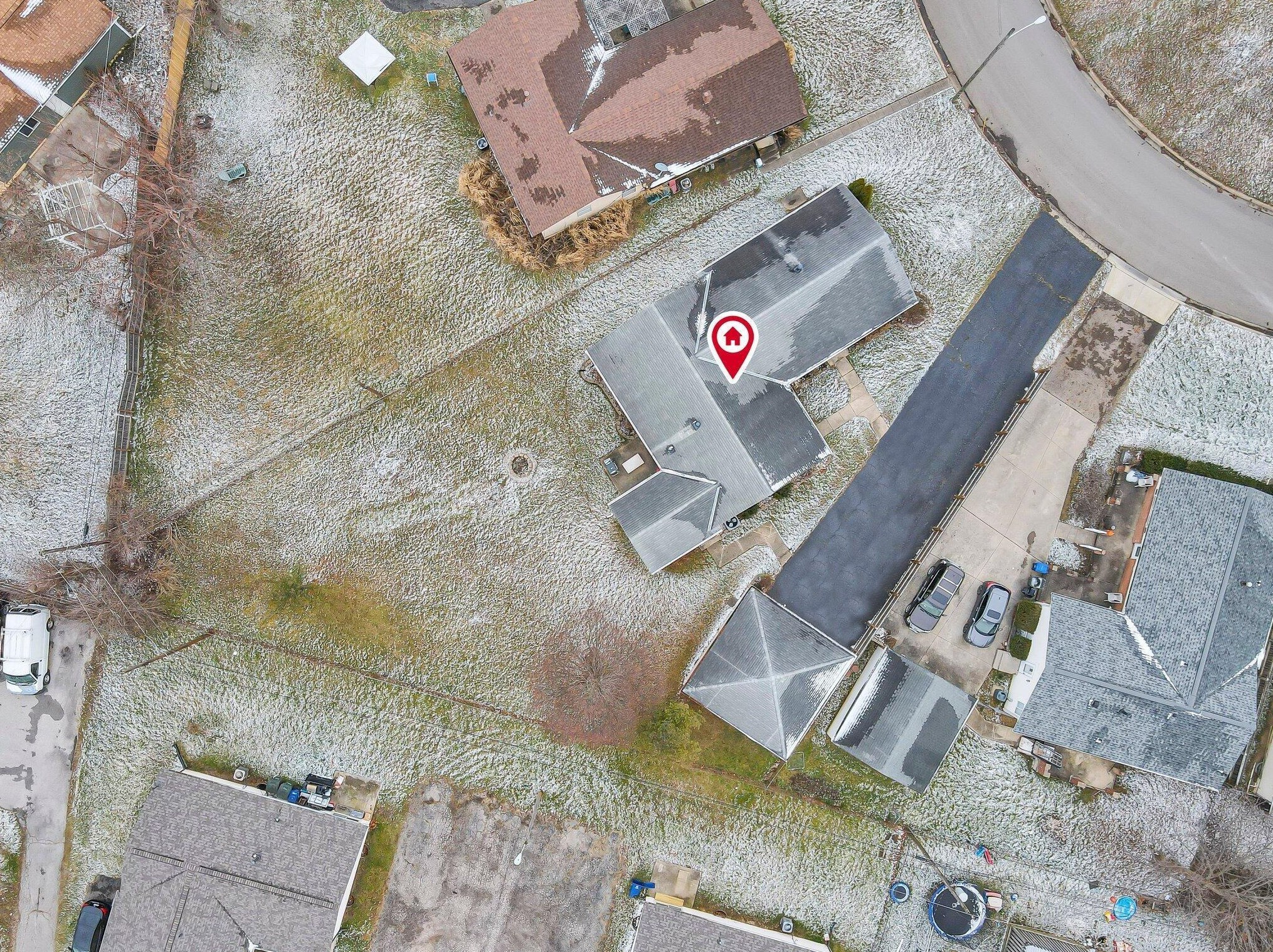 3719 Mccarley Dr, Columbus OH 43228-3134 exterior