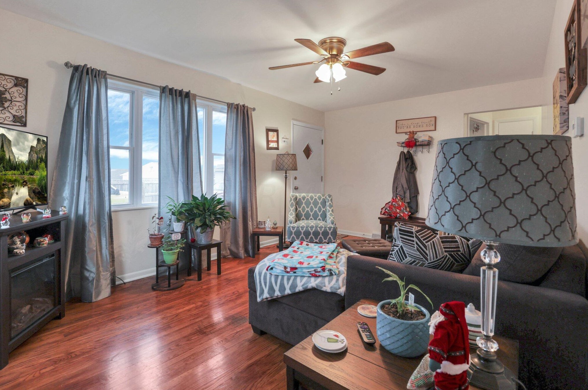 3719 Mccarley Dr, Columbus OH 43228-3134 exterior