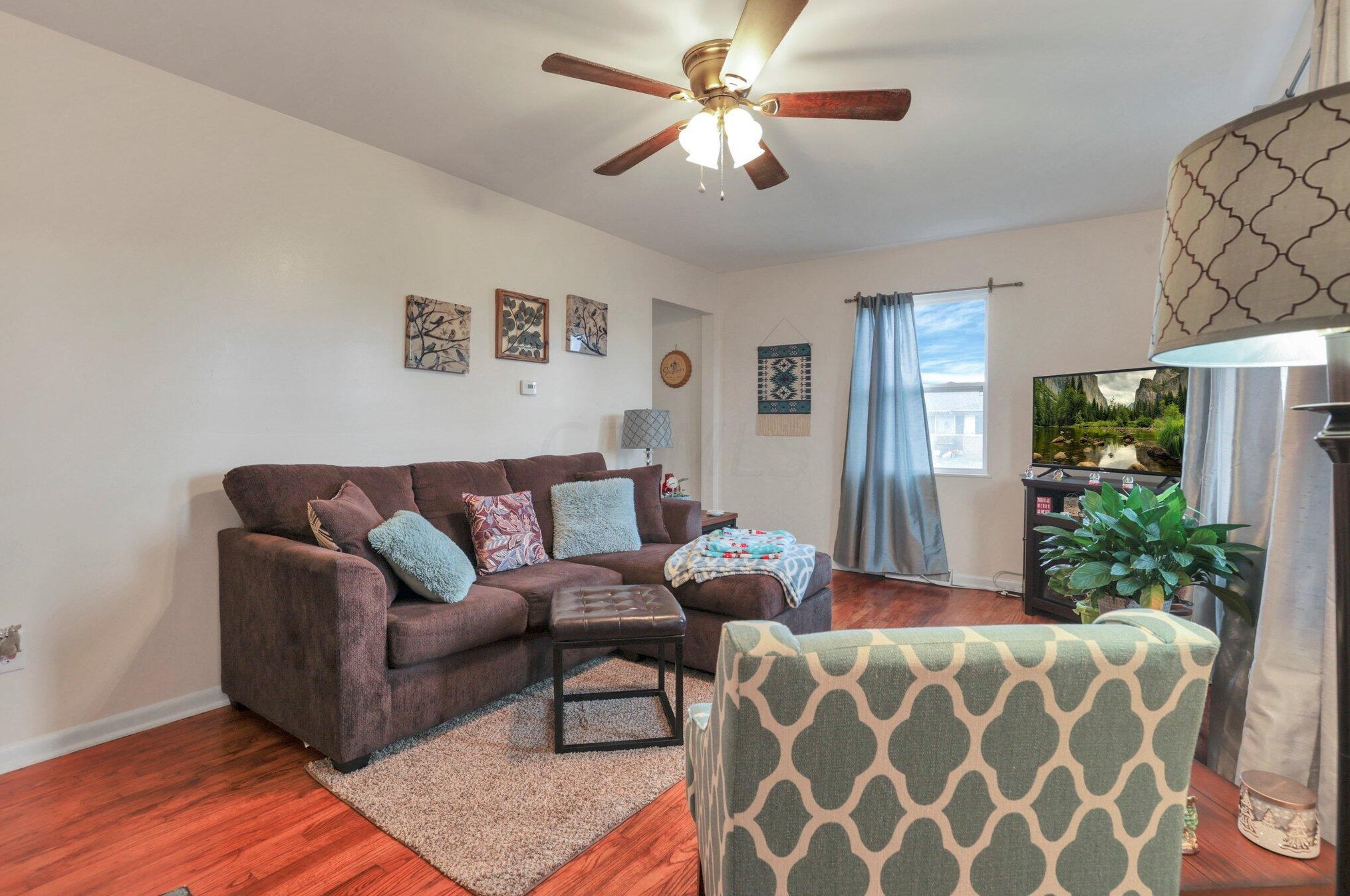 3719 Mccarley Dr, Columbus OH 43228-3134 exterior