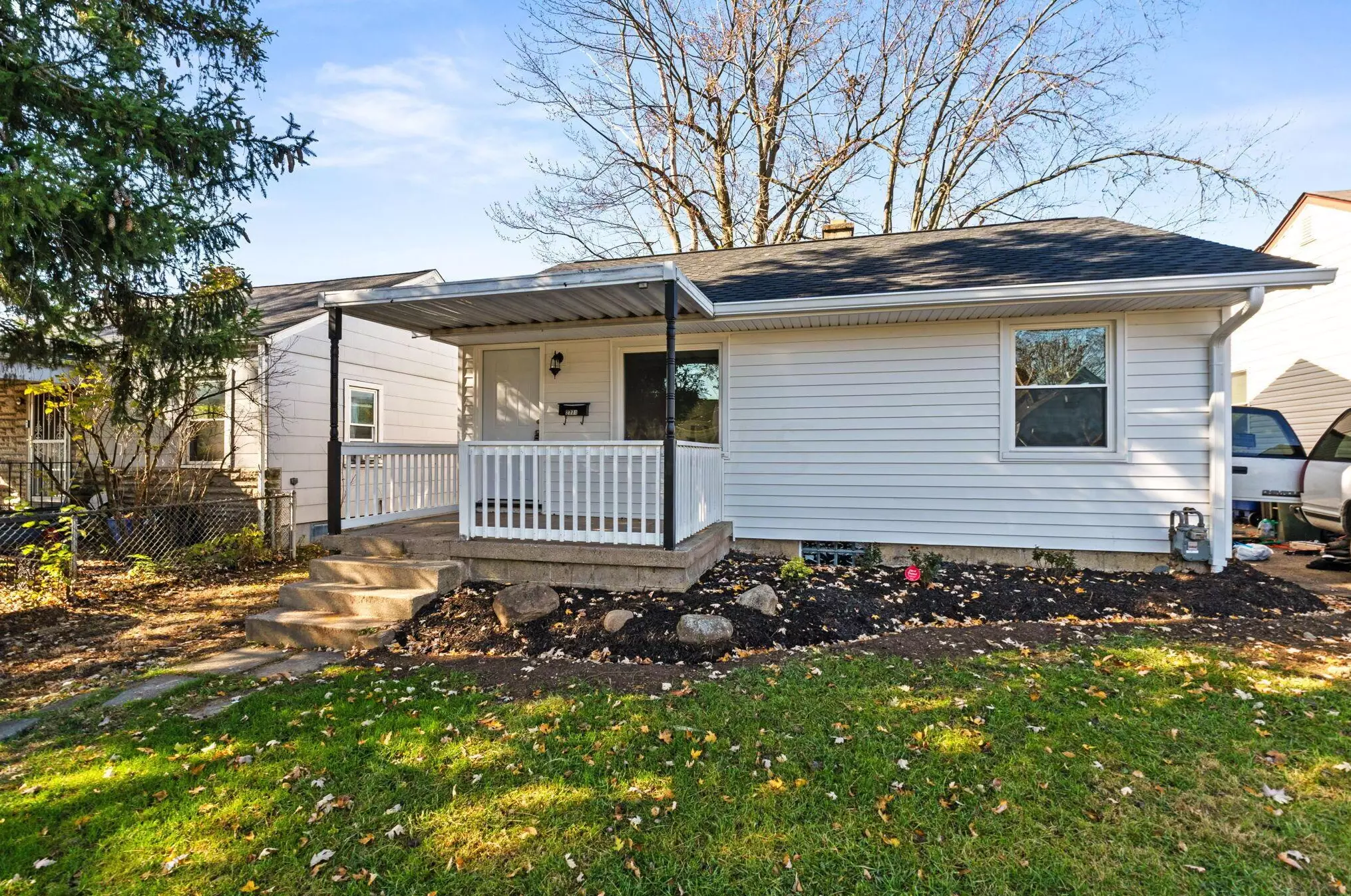 2771 Pontiac St, Columbus OH  43211-1145 exterior